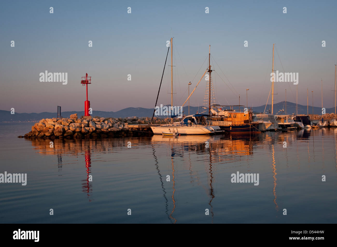 Sportboot im Hafen von Zadar Stockfoto