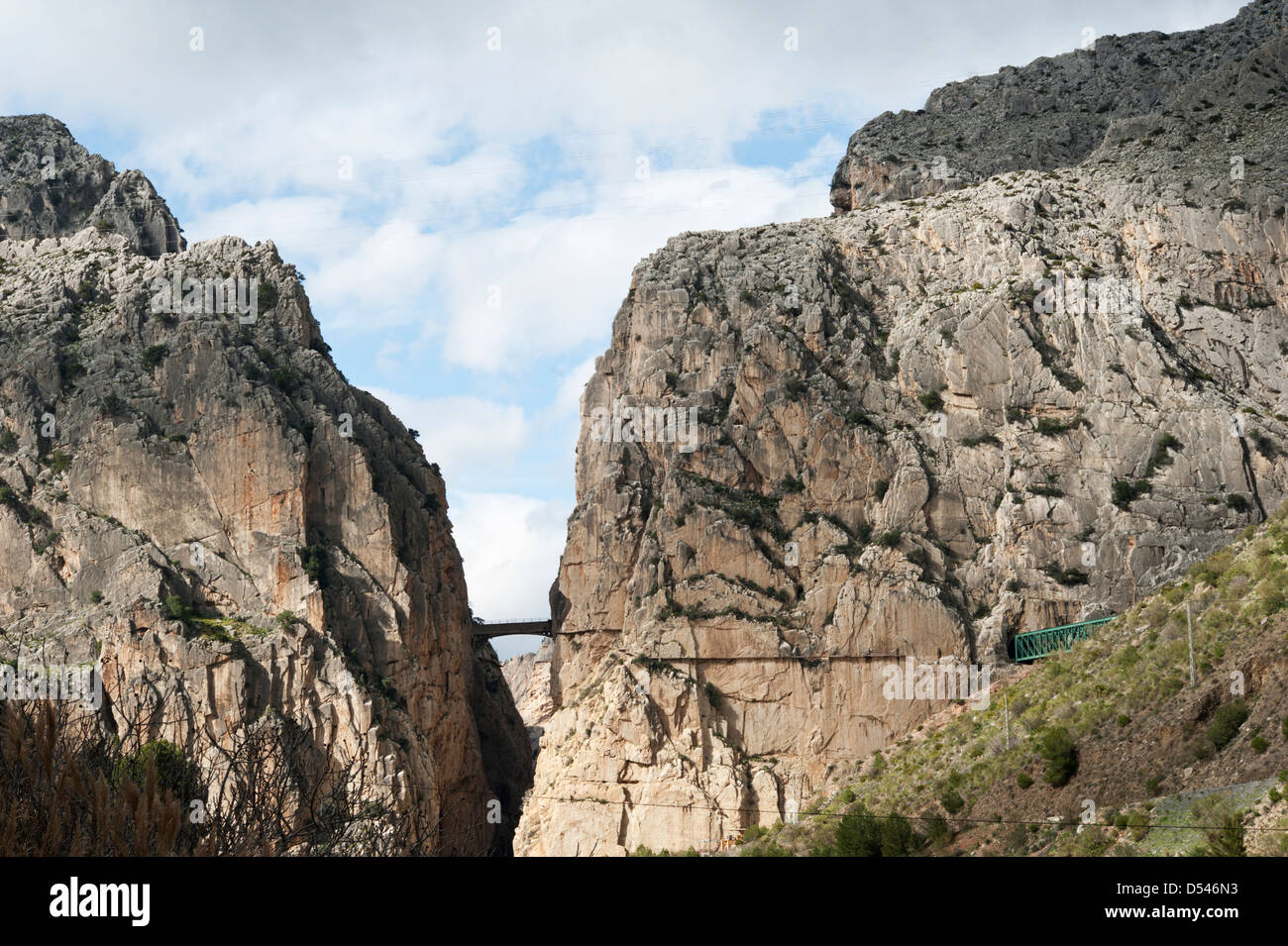 Blick auf El Caminito del Rey, El Chorro, Alora, Provinz Malaga, Spanien. Stockfoto