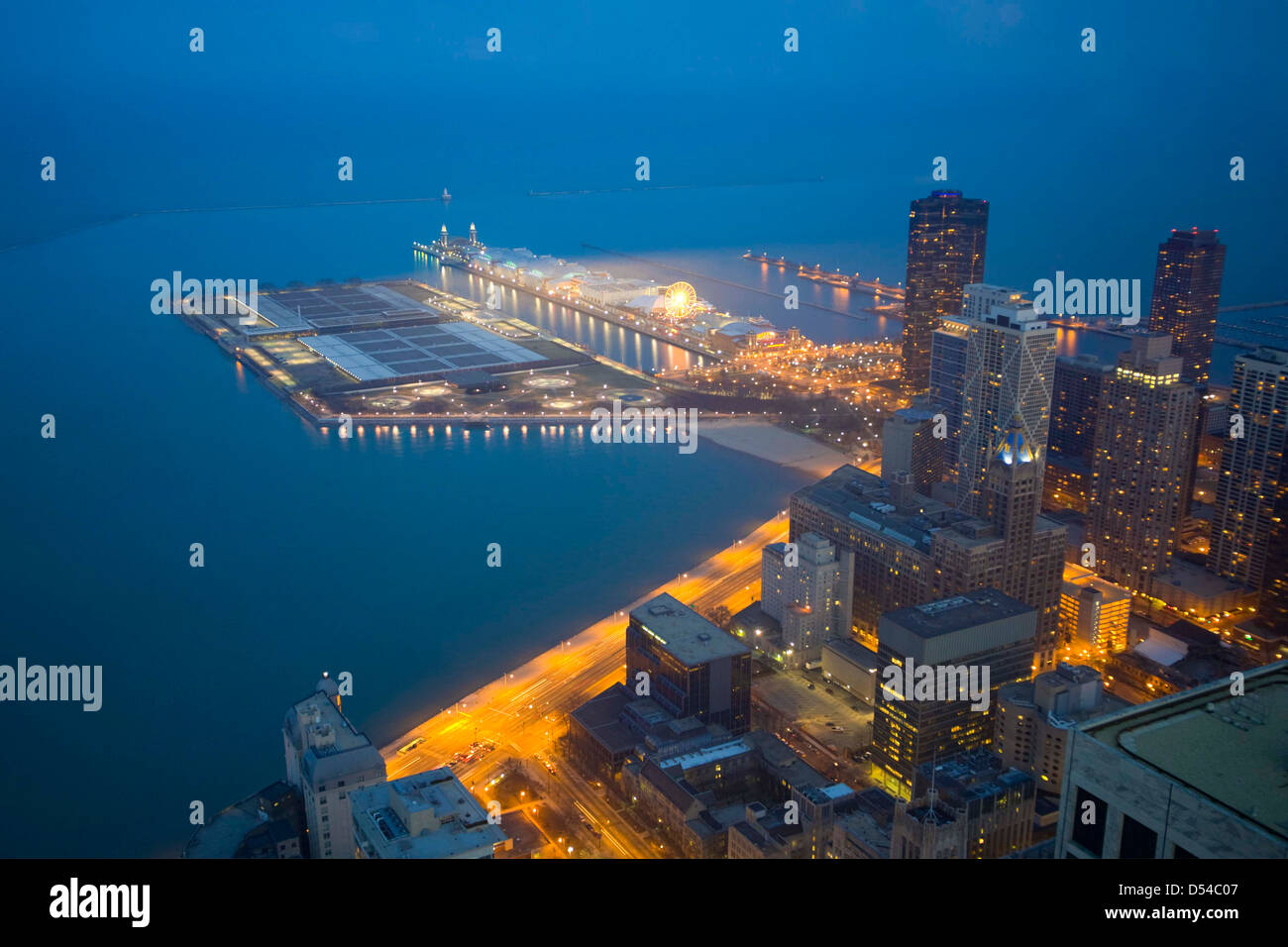 Chicago und Lake Michigan aus dem 94. Stockwerk des John Hancock Building, Chicago, Illinois Stockfoto