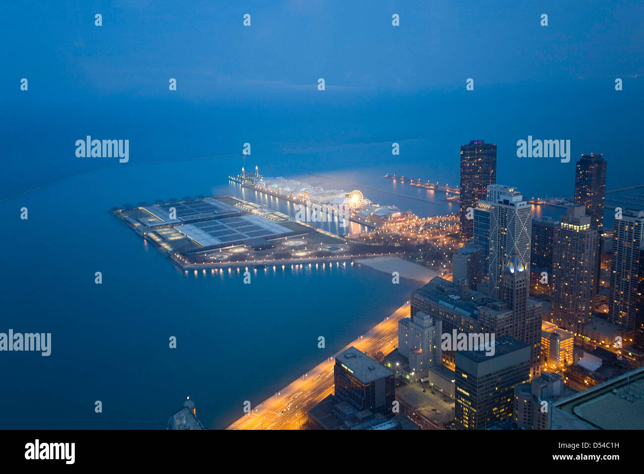 Chicago und Lake Michigan aus dem 94. Stockwerk des John Hancock Building, Chicago, Illinois Stockfoto