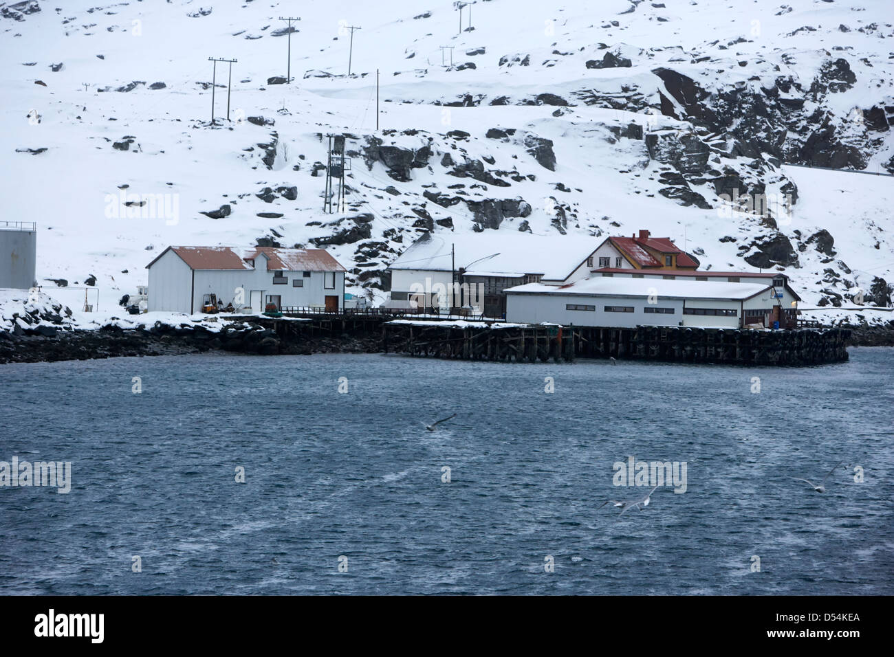 Dienstleistungen für die Schifffahrt bauen und Pier Hafen Havoysund Finnmark Norwegen Europa Stockfoto