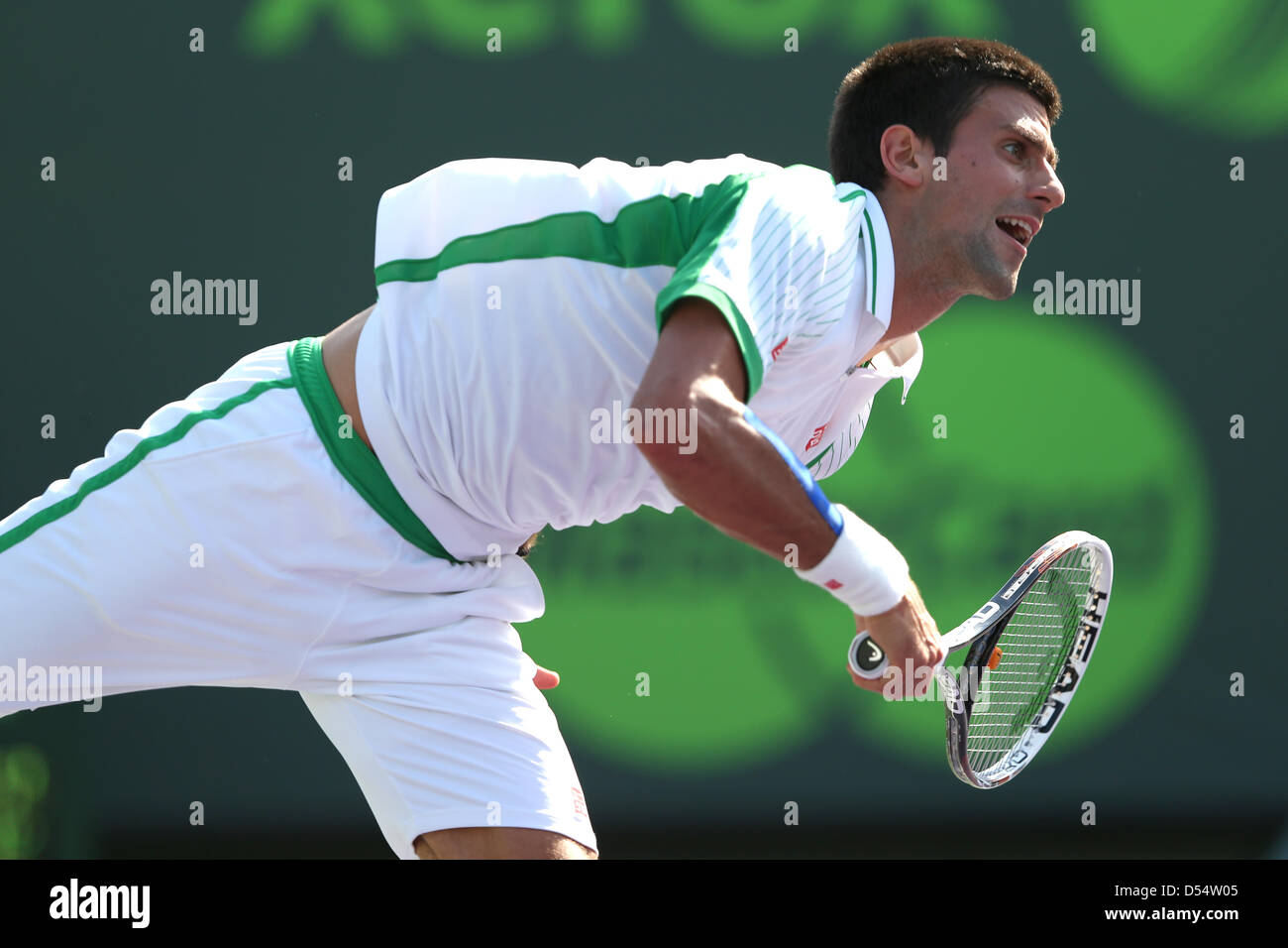 Miami, Florida, USA. 24. März 2013. Novak Djokovic Serbien bei der Sony Open 2013 in Aktion. Bildnachweis: Mauricio Paiz / Alamy Live News Stockfoto