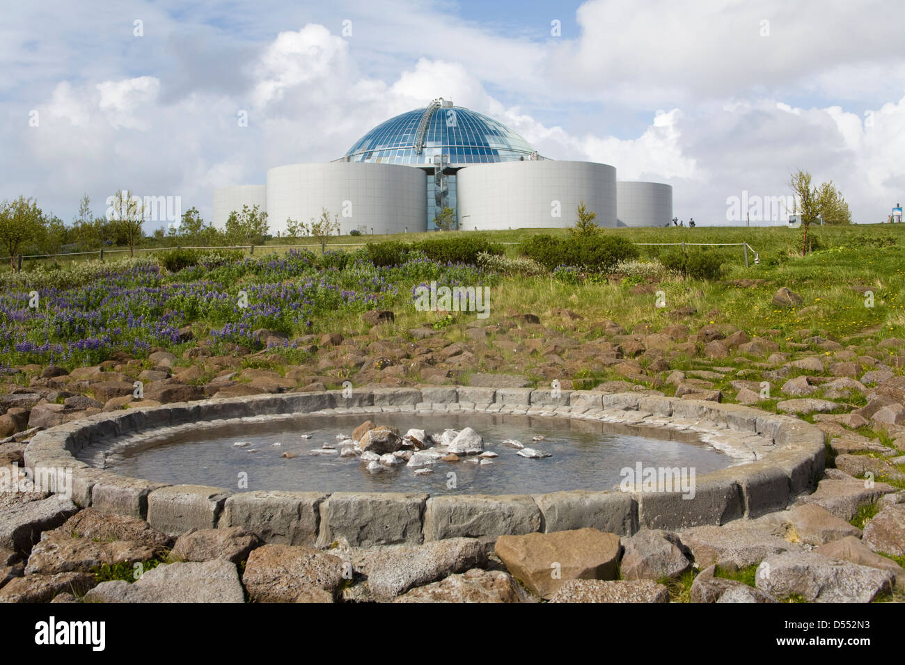 Island Reykjavik Warmwasser Speicher Tank Wahrzeichen die Perle Stockfoto