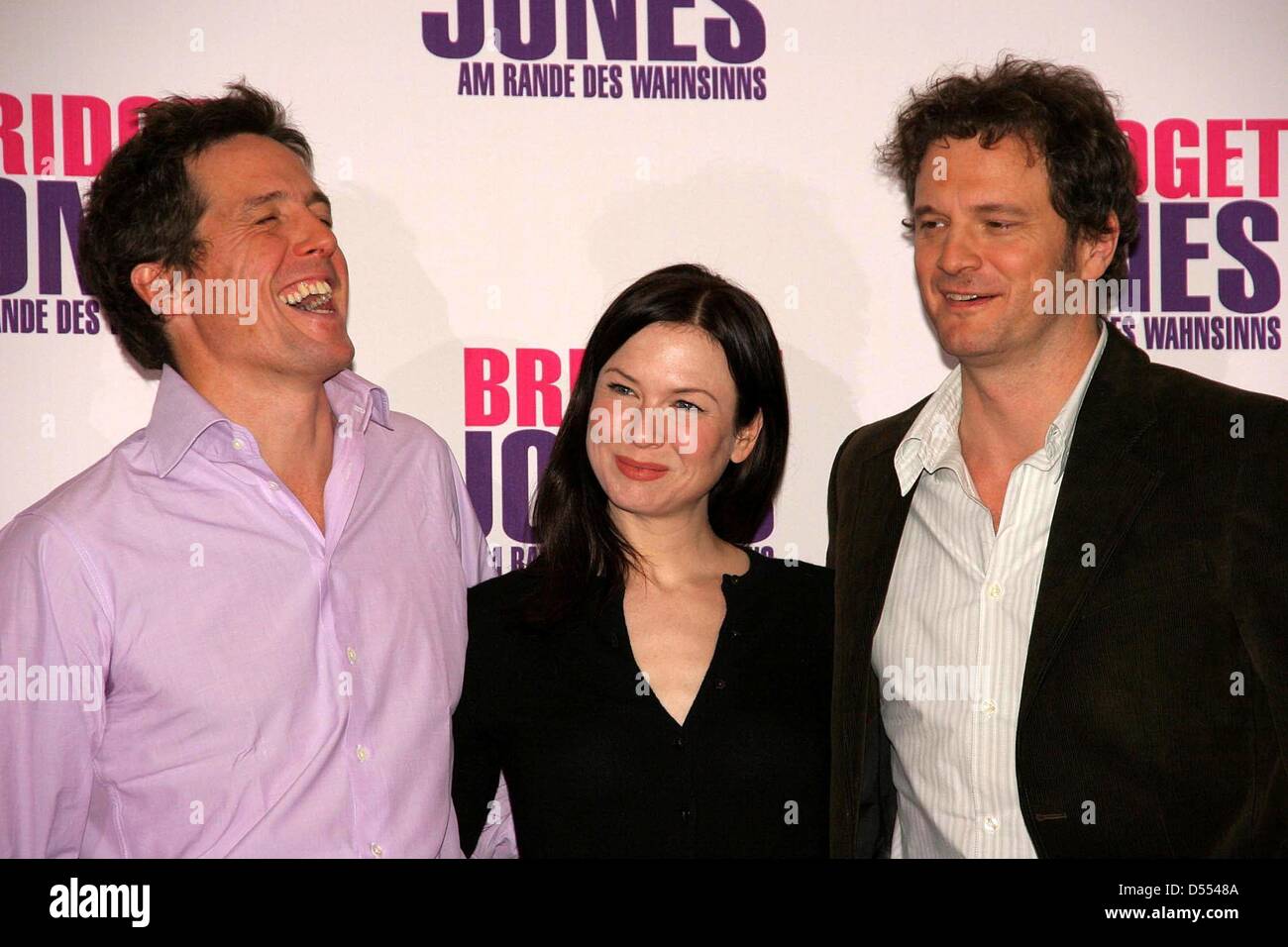 Renee Zellweger (M) mit Hugh Grant (l) und Colin Firth (r) beim Photocall zum Film "Bridget Jones: am Rande des Wahnsinns" in Berlin. Stockfoto