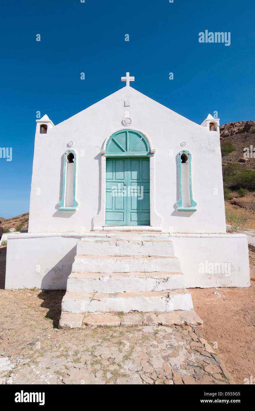 Weiße Kirche in ländlichen Landschaft Stockfoto