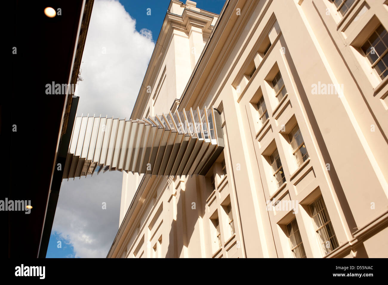 Die Brücke der Aspiration bietet den Tänzern des Royal Ballettschule mit direktem Anschluss an die Royal Opera House Covent Garden Stockfoto
