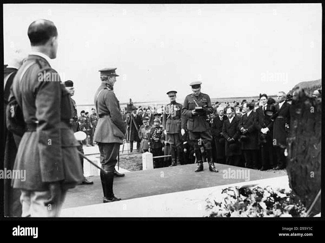Earl Haig Beantwortung des Königs der Belgier und dankte ihm für die Enthüllung des Denkmals Stockfoto