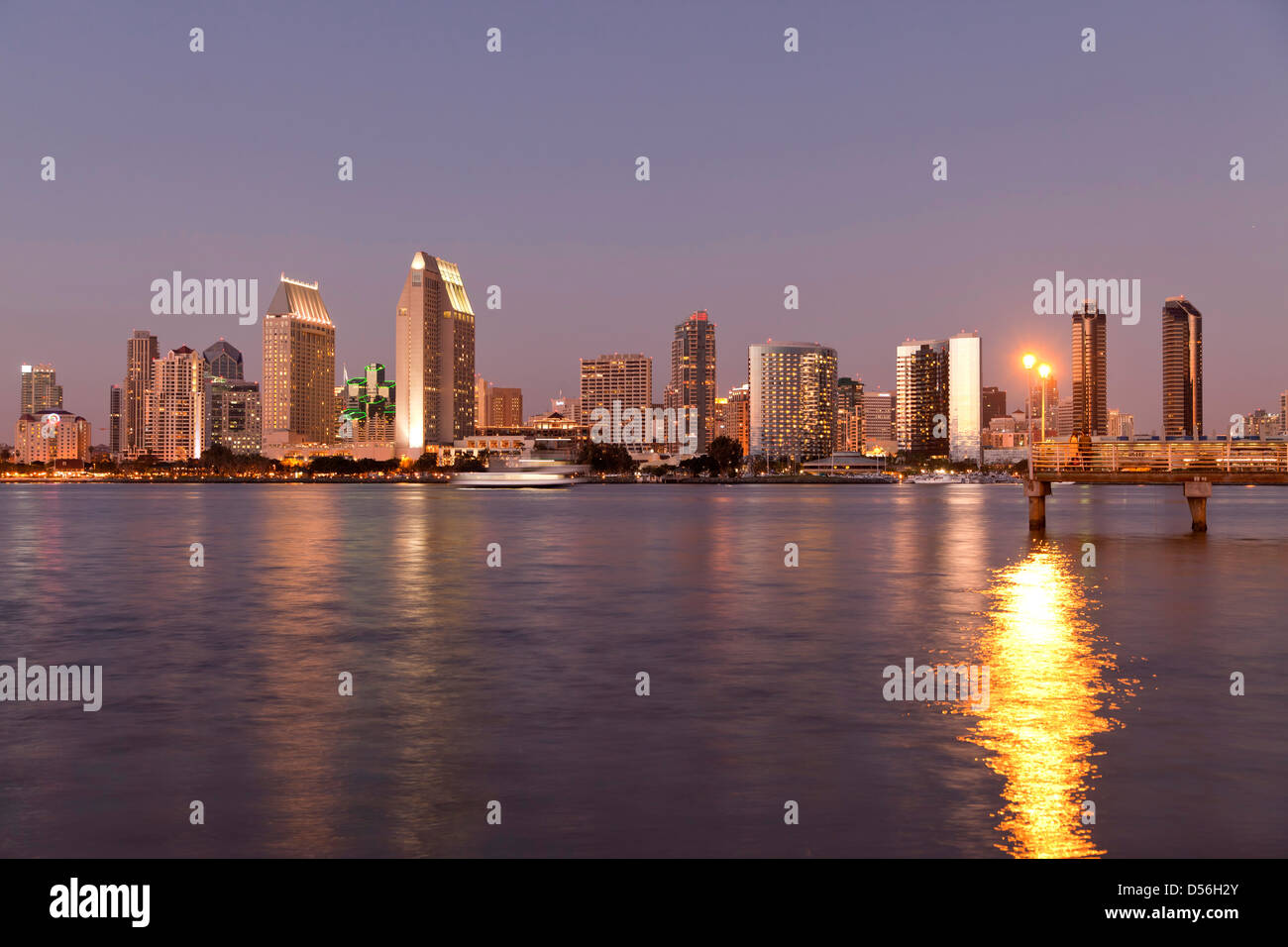 Blick vom Coronado Island in San Diego Skyline, California, Vereinigte Staaten von Amerika, USA Stockfoto