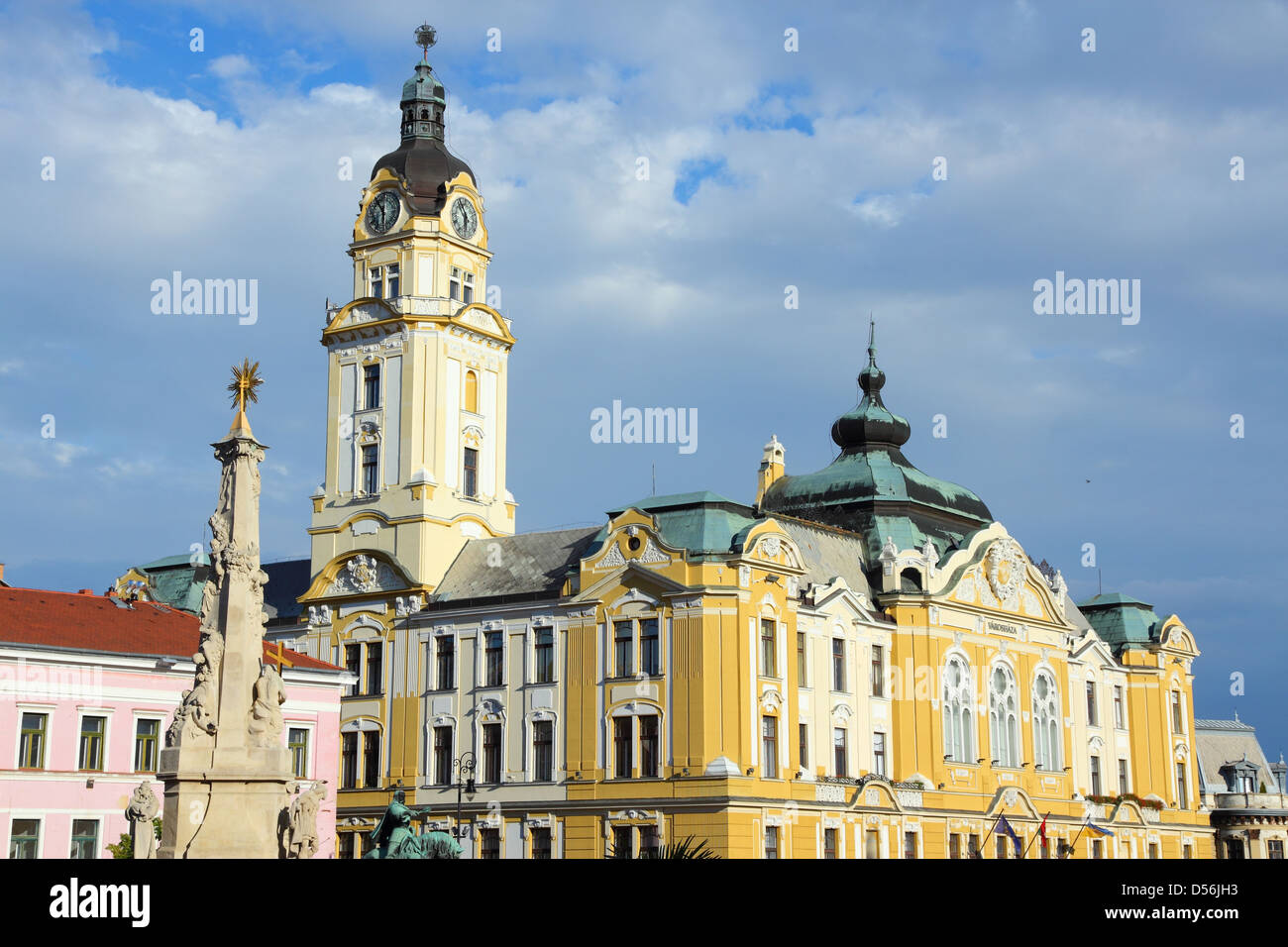 Pecs, Ungarn. Stadt Komitats Baranya. Rathaus Gebäude. Stockfoto