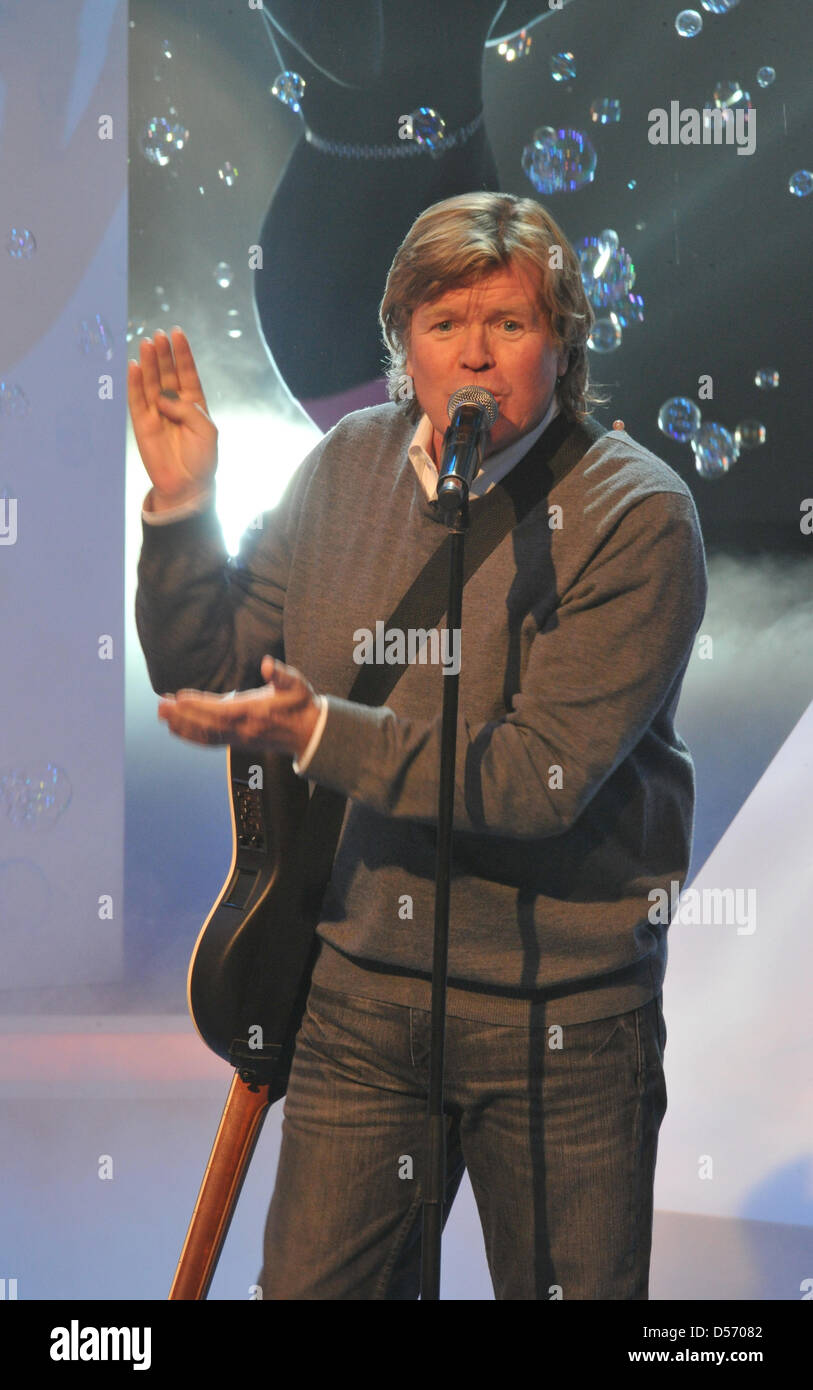 Britischer Musiker Peter Noone Fuhrt Bei Deutschen Tv Show