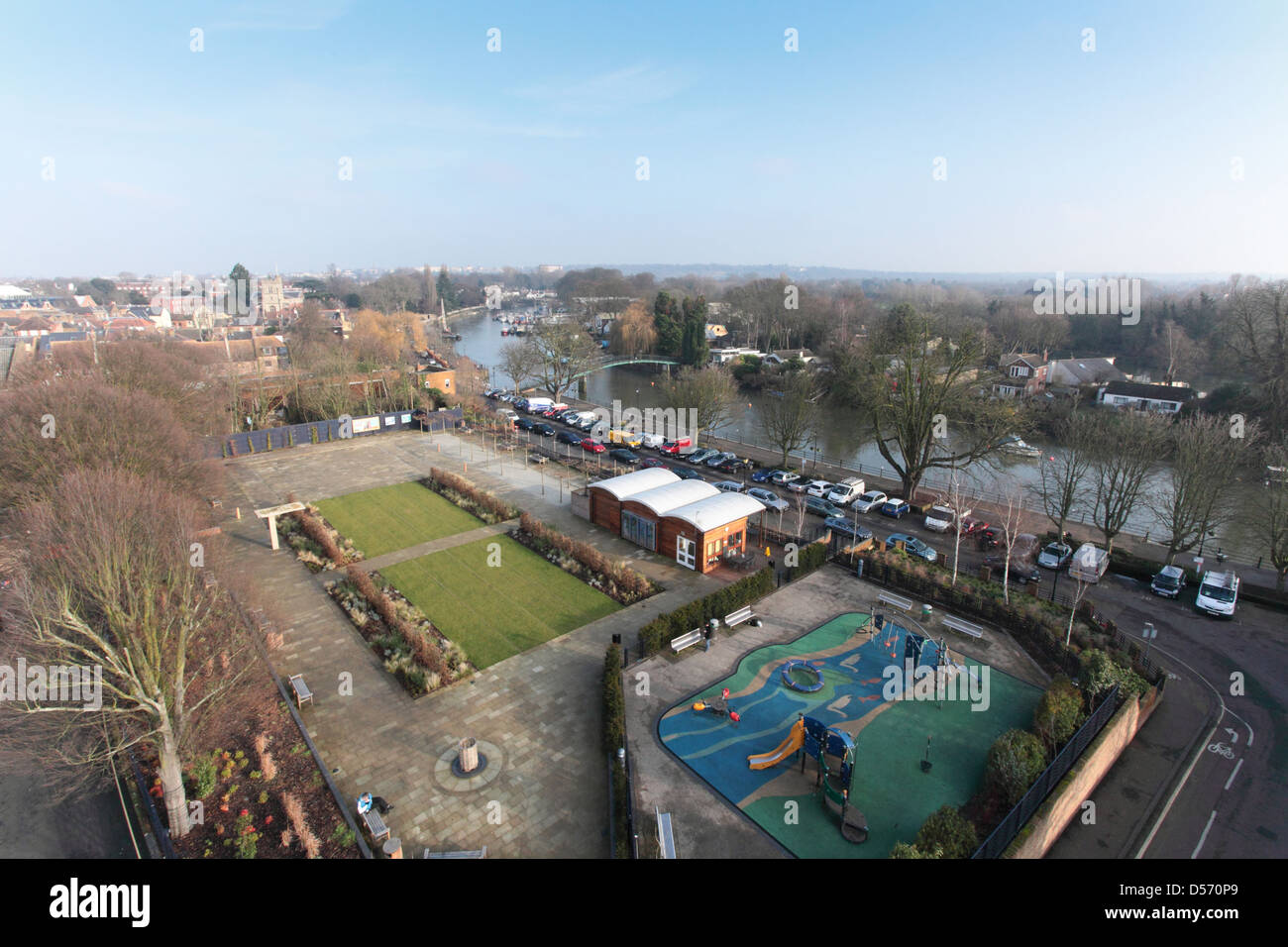 Twickenham Diamond Jubilee Gardens eröffnet im Juni 2012 auf dem Gelände des alten Lido. Stockfoto