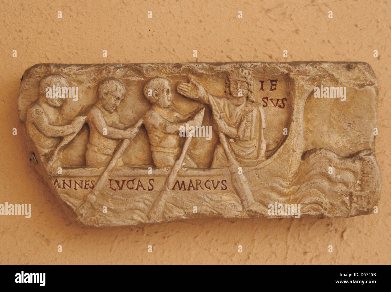Frühe christliche Kunst. Italien. Relief mit Jesus in einem Boot mit John, Lukas und Markus aus einem Sarkophag. 4. AD. Kopieren. Stockfoto