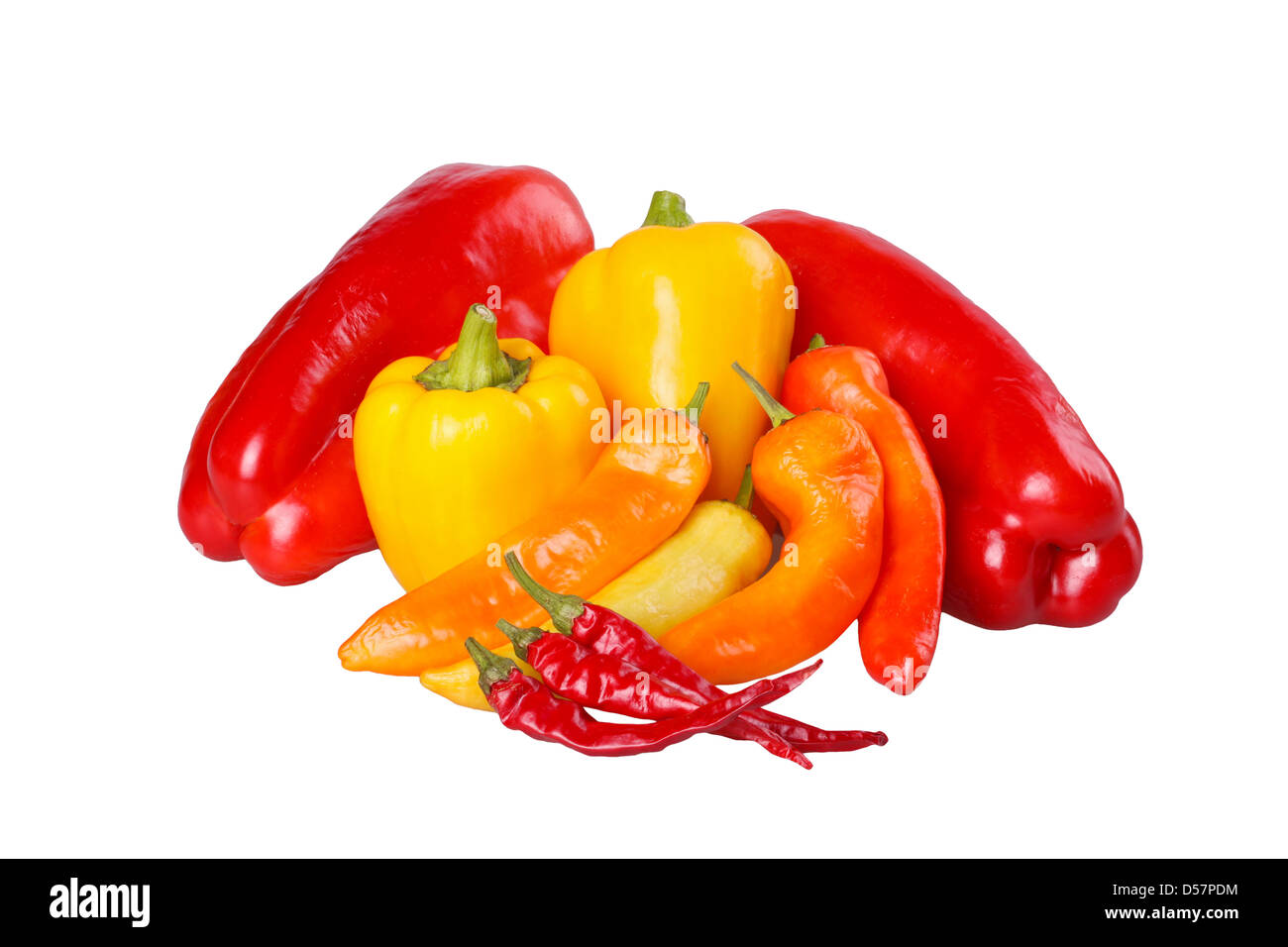 Gruppe von reif, heiß und milde Paprika isoliert gegen weiß Stockfoto