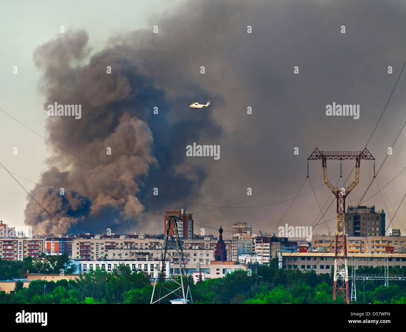 Feuersturm in der Stadt Stockfoto