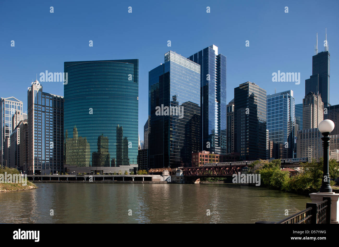 NORDSCHLEIFE SKYLINE VON DOWNTOWN CHICAGO ILLINOIS USA Stockfoto