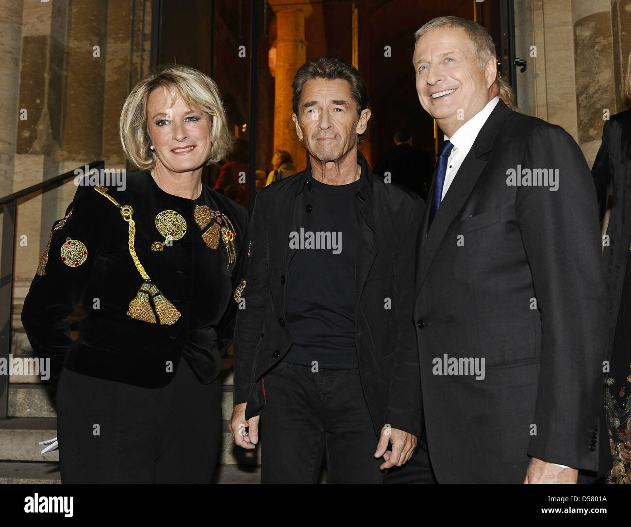 Sibylle Bassler Peter Maffay Und Christian Courtin Clarins Bei Der Verleihung Des Prix Courage Von Zdf Tv Show Ml Mona Lisa Und Stockfotografie Alamy