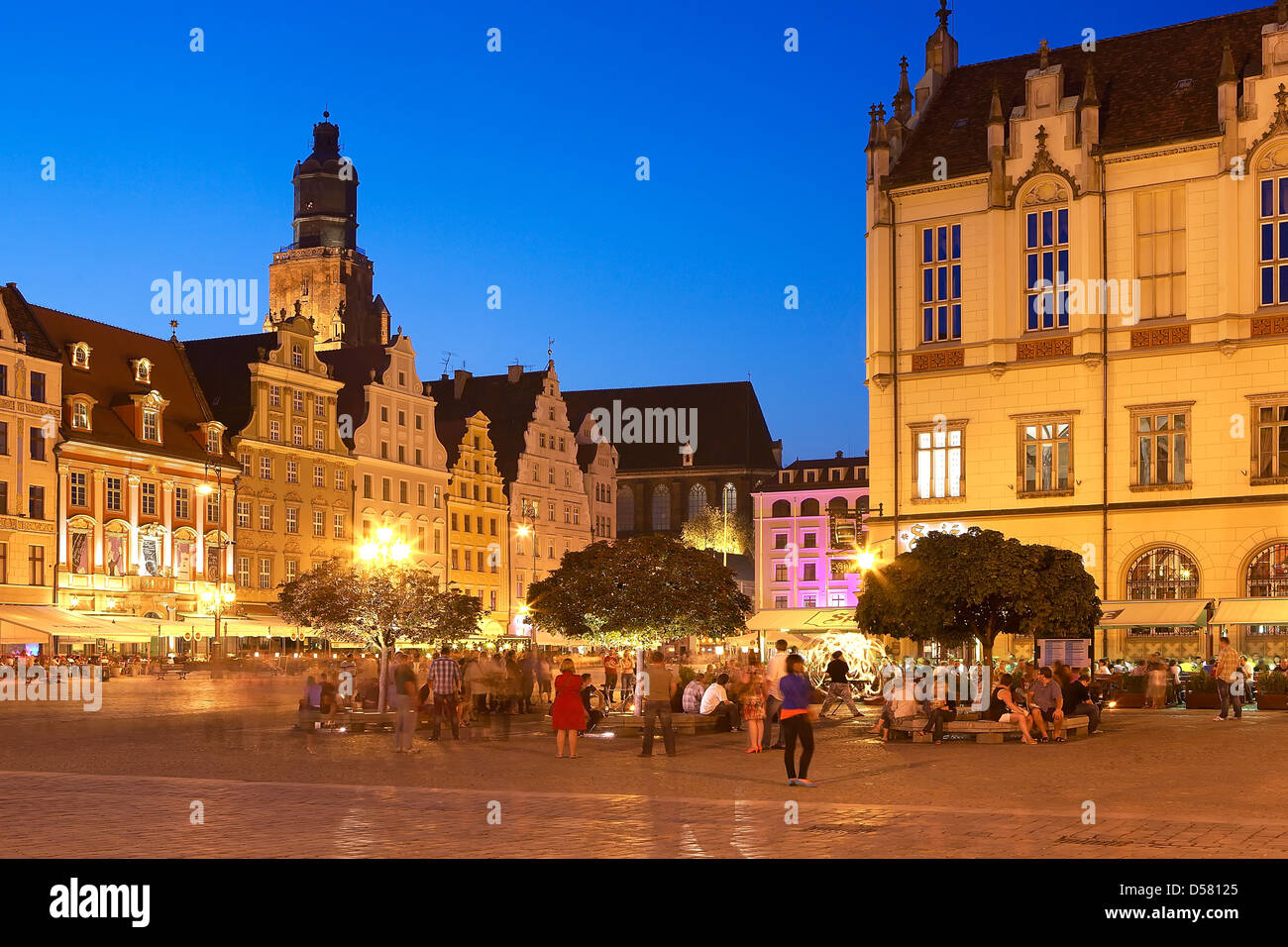 Wroclaw-Markt in der Juli-Nacht Stockfoto