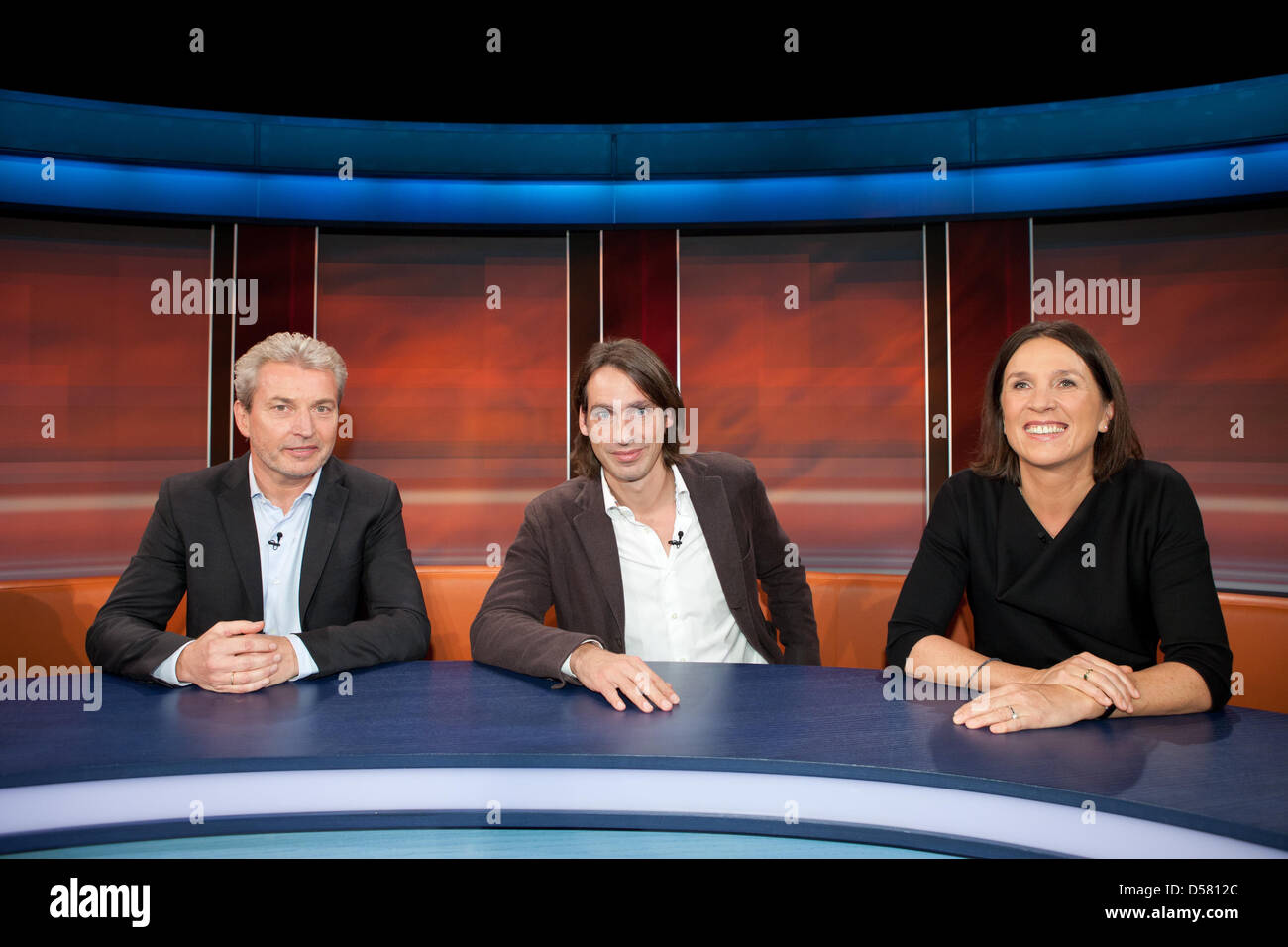 Dr. Michael Winterhoff, Richard David Precht, Marie-Luise Lewicki im deutschen WDR TV-Talkshow "Hart Aber fair". Köln, Deutschland Stockfoto