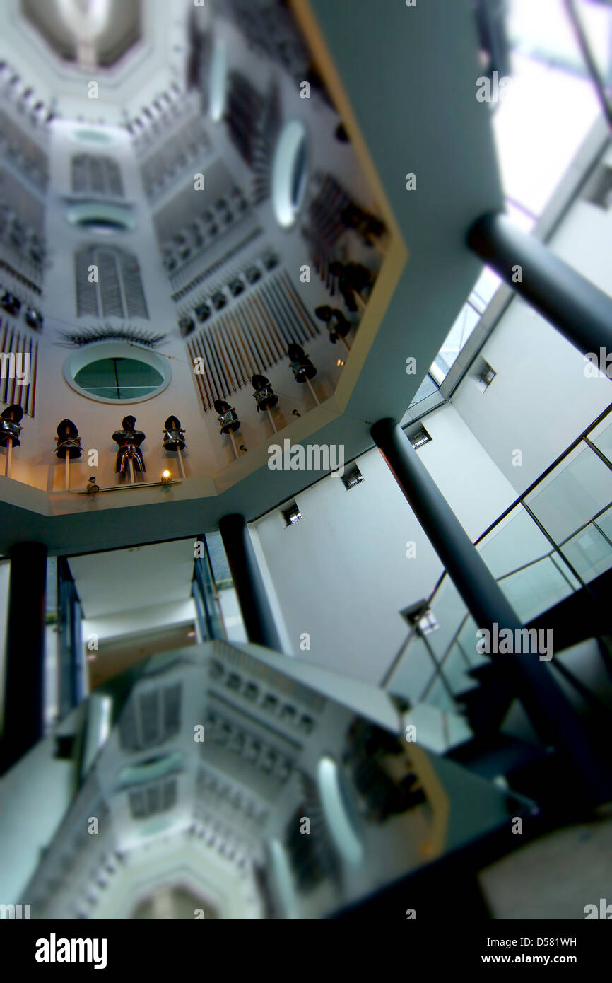 Im Inneren der Royal Armouries in Leeds Stockfoto