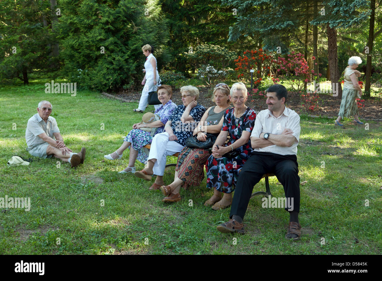 Kurnik, Polen, Menschen mit einem klassischen Konzert in Kórnik Arboretum Stockfoto