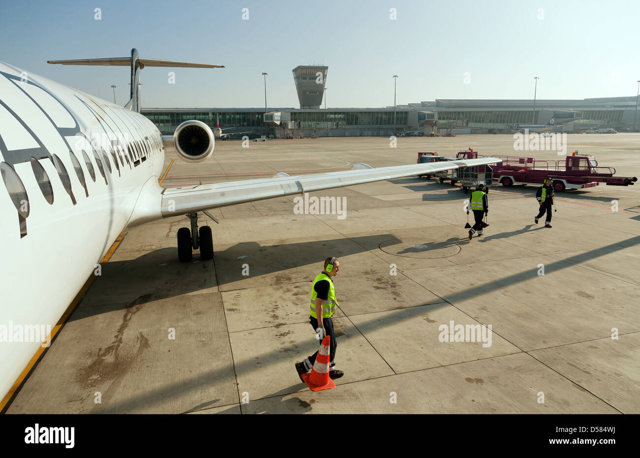 Warschau, Polen, viel Maschine am Flughafen Warschau Chopin Stockfoto