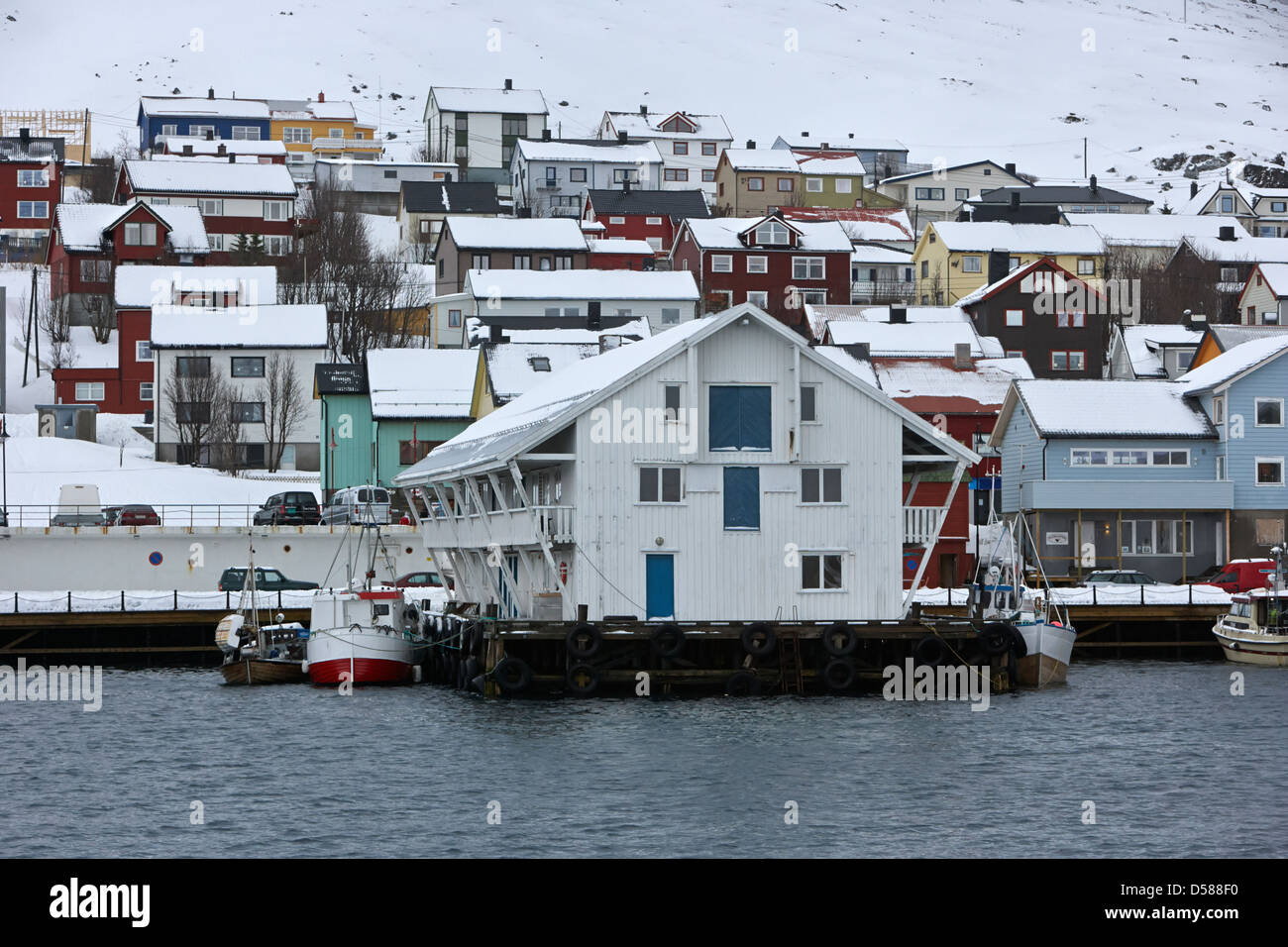 Honningsvag Hafen und traditionellen Holzhäusern Finnmark-Norwegen-Europa Stockfoto