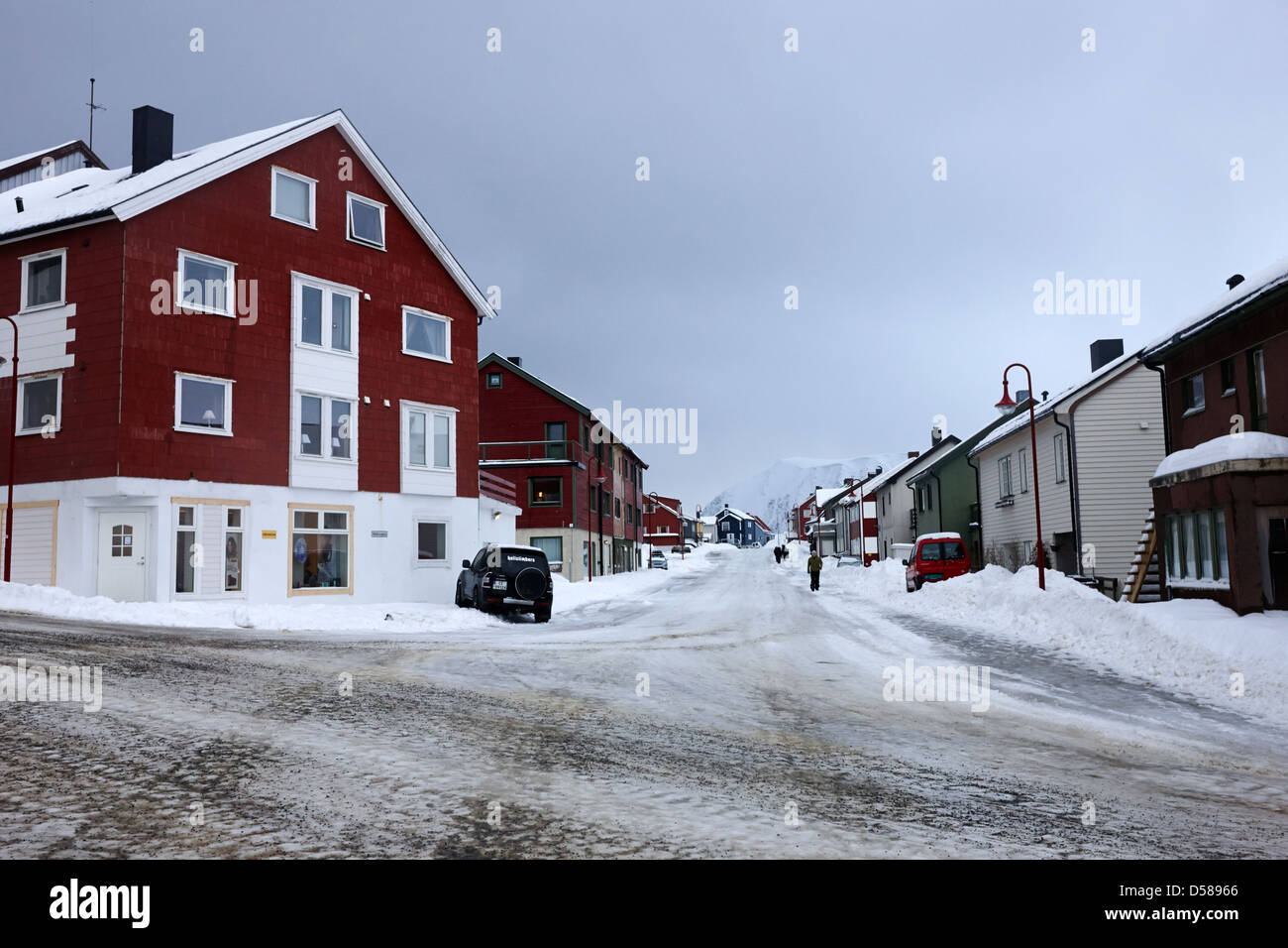 traditionelle norwegische Straße in Honningsvag Finnmark-Norwegen-Europa Stockfoto