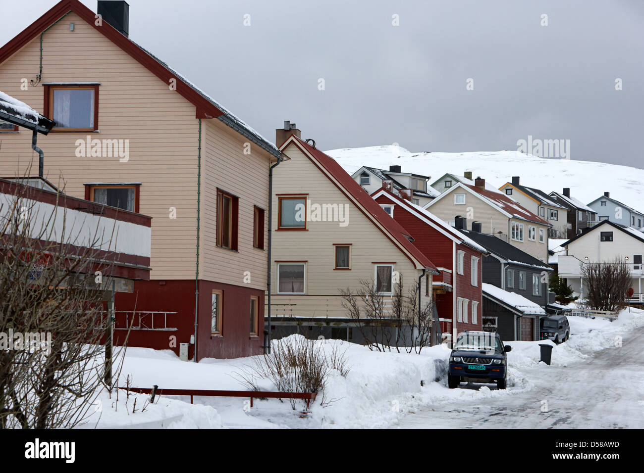 traditionelle norwegische Straße in Honningsvag Finnmark-Norwegen-Europa Stockfoto