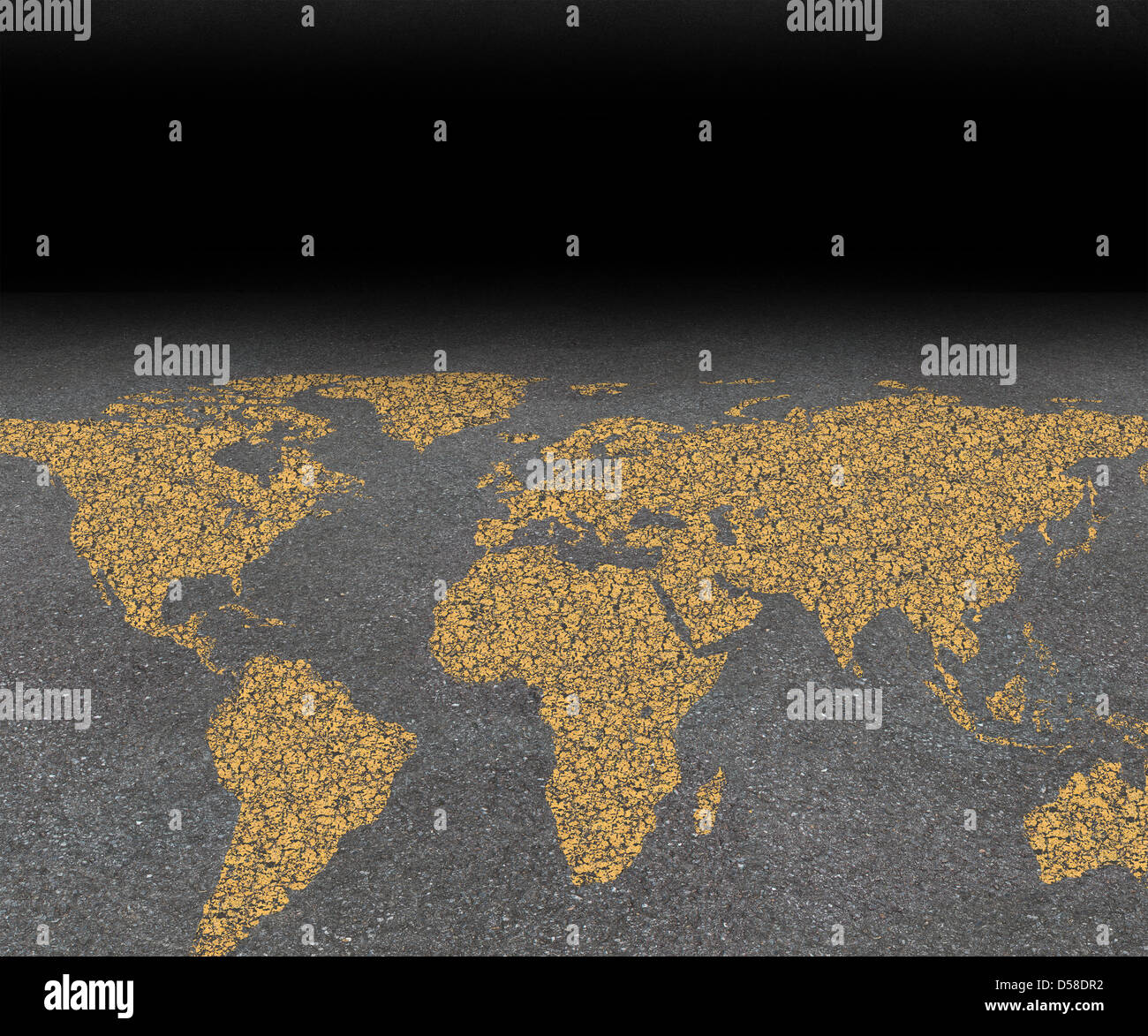 Internationale Stadt reisen und global street Festival Tourismus-Konzept mit einer Asphaltstraße mit einer Weltkarte, die als Symbol der weltweiten Reiseführer für Städte mit gelber Farbe auf der rauen Oberfläche gemalt. Stockfoto