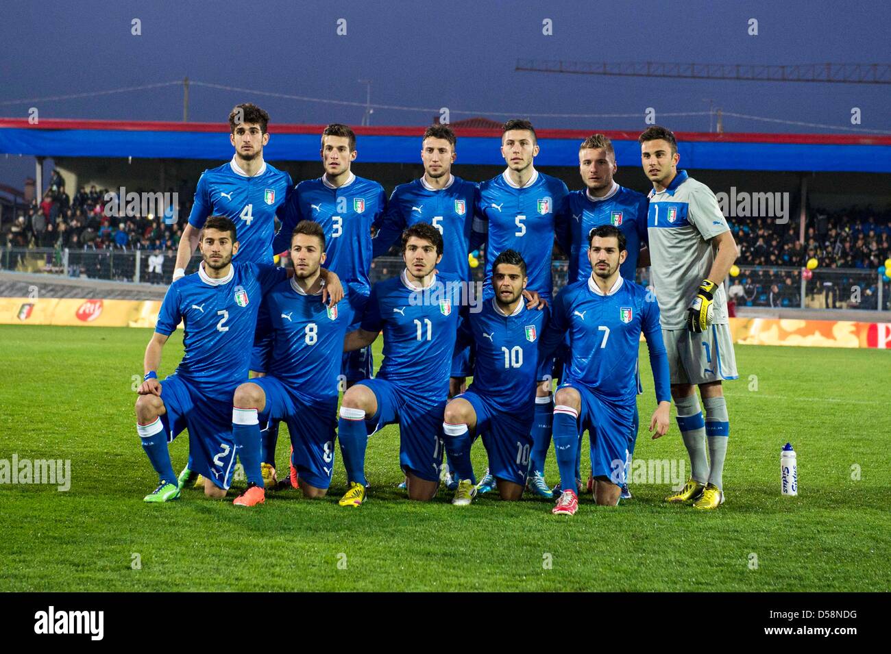 Italy team group line up Fotos und Bildmaterial in hoher Auflösung