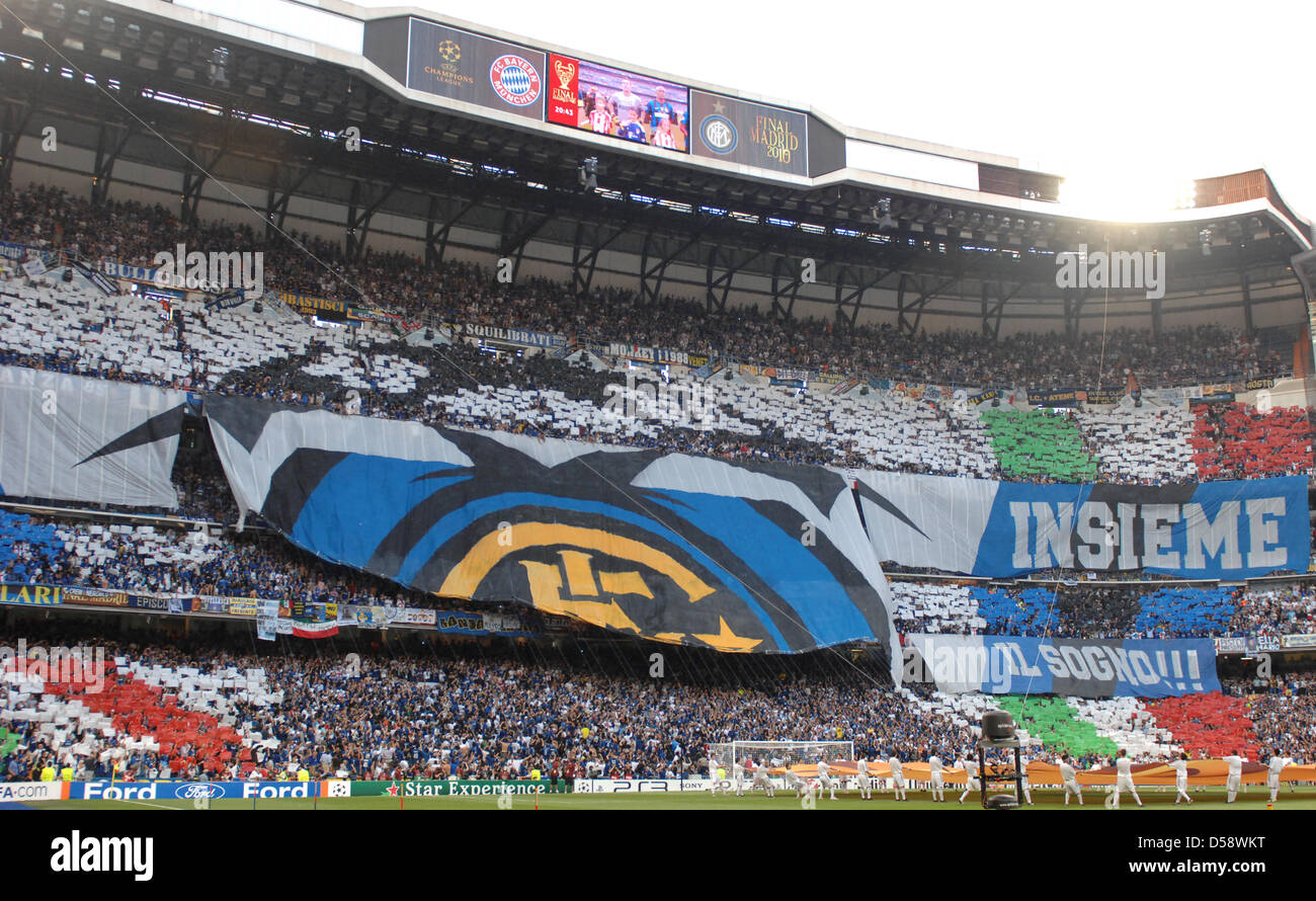 Internazionale Fans vor Endspiel der UEFA Champions League Spiel FC Bayern  München Vs Inter Mailand im Bernabeu-Stadion von Madrid, Spanien, 22. Mai  2010. Italienische Doppel-Gewinner Inter Mailand besiegt deutschen Doppel- Sieger FC Bayern