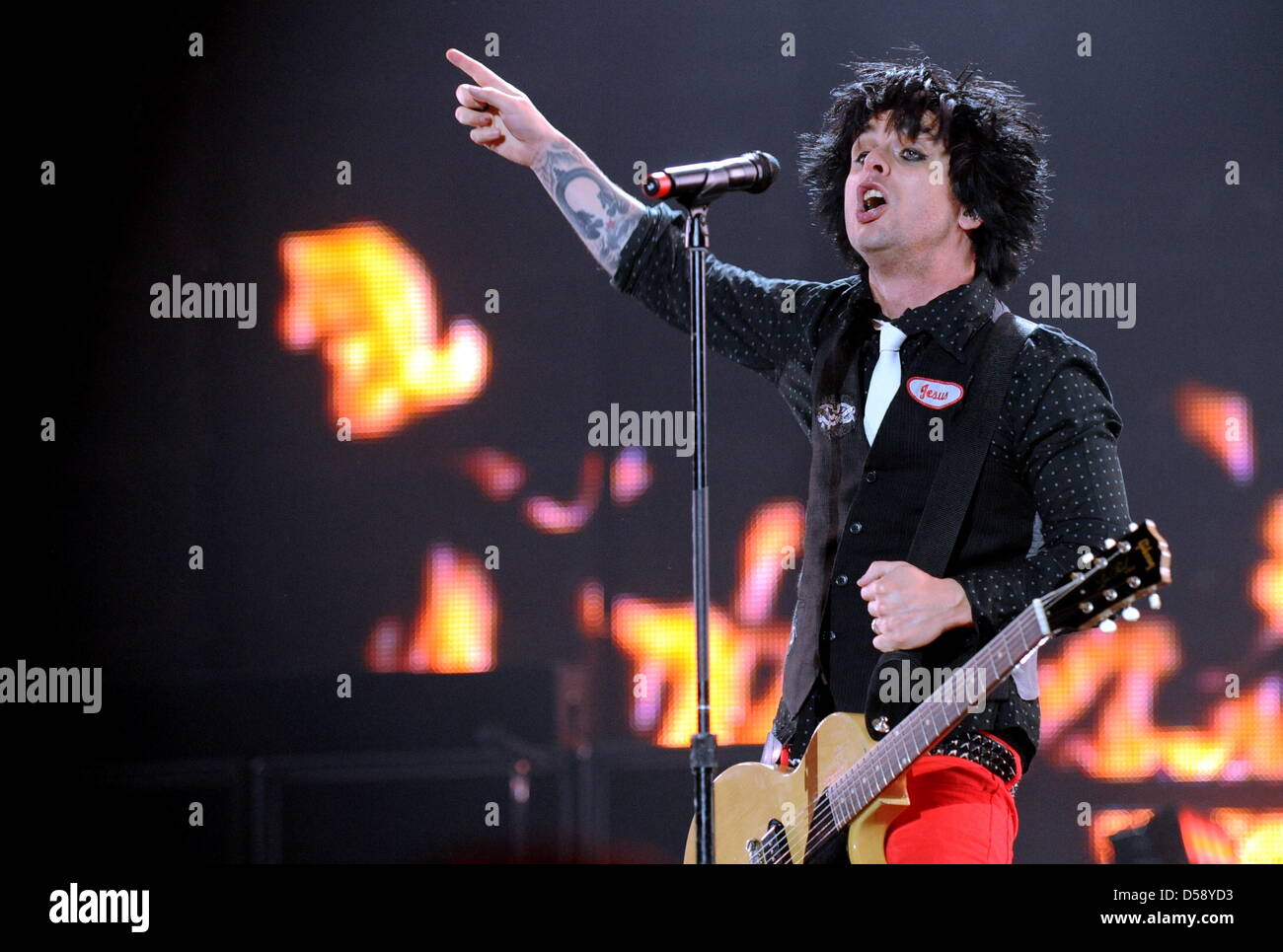 US-Punkrock-Band Green Day mit Lead-Sänger Billy Joe Armtrong führt in Hannover, 30. Mai 2010. Green Day Deutschland Tour Funktionen zeigt zwei mehr für München am 11. Juni und Mainz am 01 Juli vorgesehen. Foto: Jochen Luebke Stockfoto