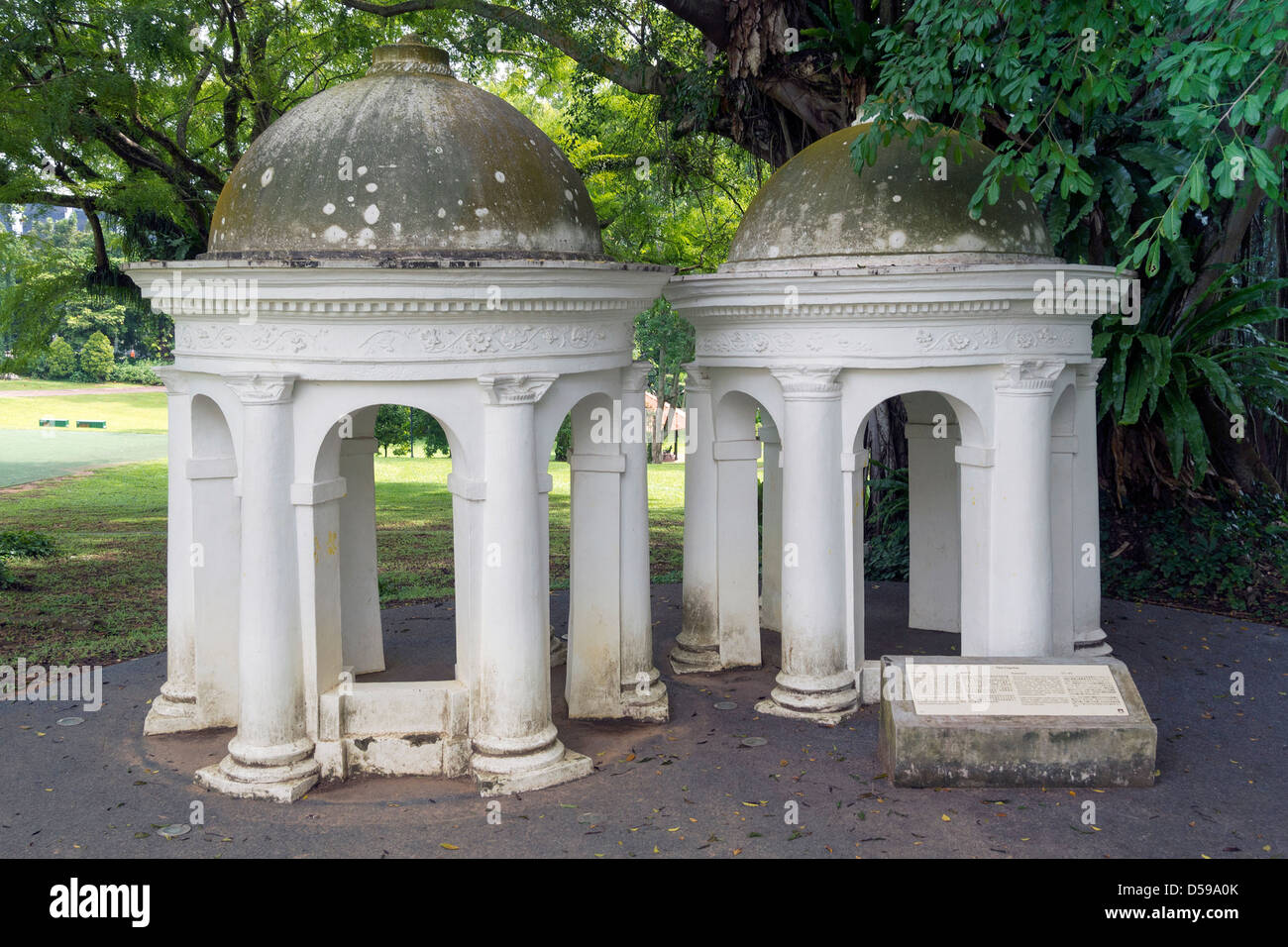 Die Kuppeln - Kolonialarchitektur im Fort Canning Park in Singapur Stockfoto