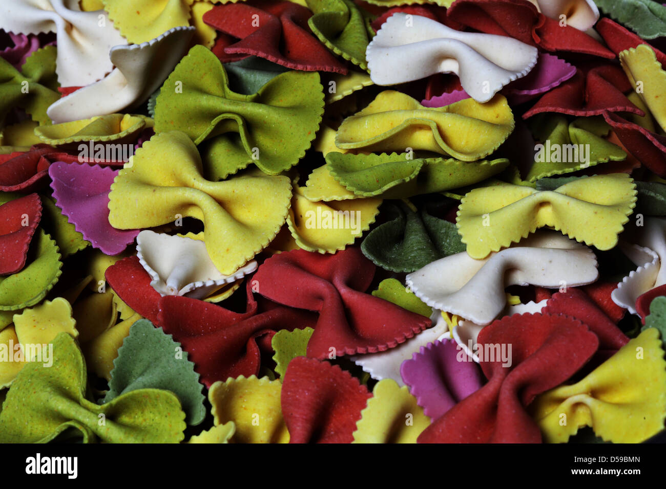 gemischte bunte Nudeln Stockfoto