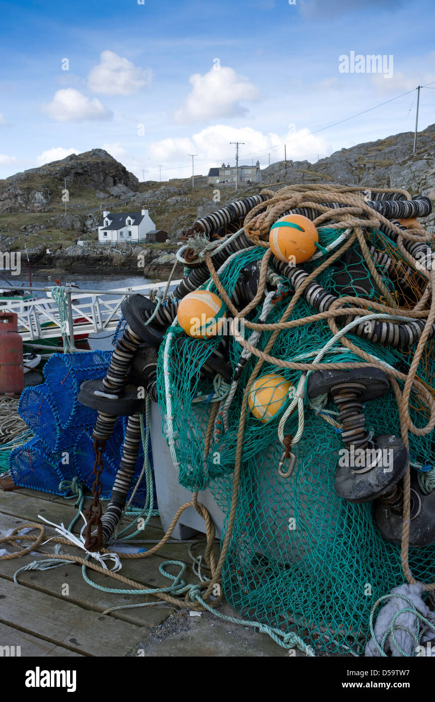 Fischernetze und Ausrüstung im Stockinish Hafen Insel Harris Western Isles äußeren Hebriden Schottland Großbritannien Europa Stockfoto