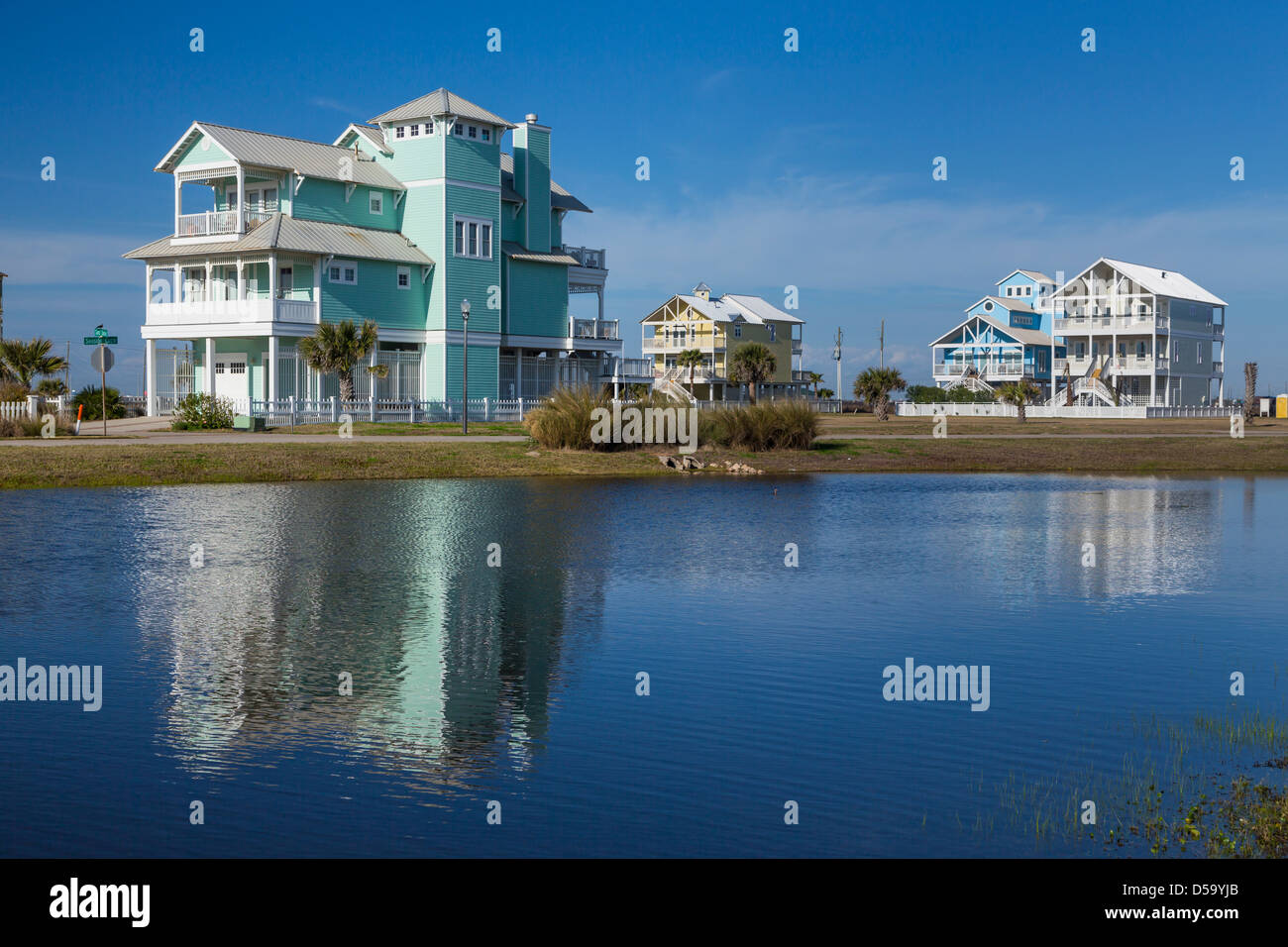 Ferienwohnungen (FeWos) am Golf von Mexiko auf Galveston Island, Texas, USA. Stockfoto