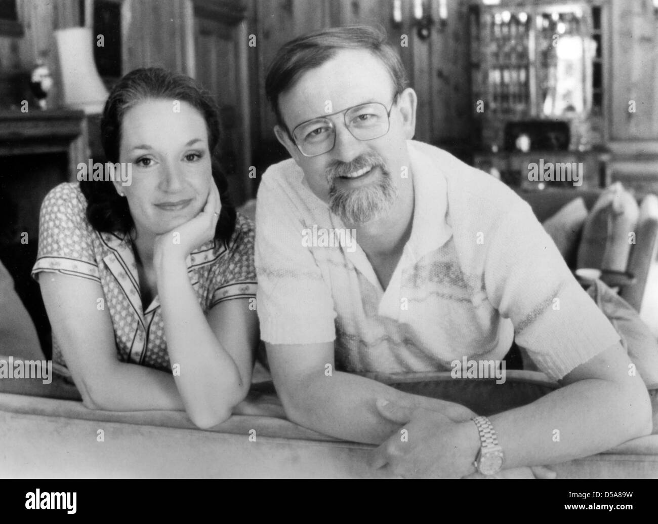 ROGER WHITTAKER-kenianische Sängerin mit Frau Natalie über 1980 Stockfoto