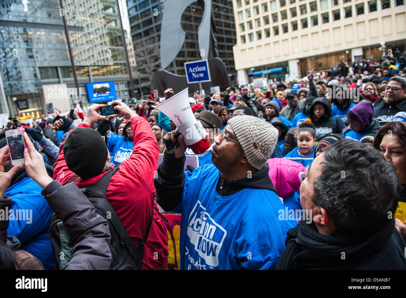 Chicago, USA. 27. März 2013. Schüler, Eltern und Lehrer März in der Innenstadt von Chicago in der Opposition der Schließung der 53 Chicago Public Schools. Bildnachweis: Max Herman / Alamy Live News Stockfoto