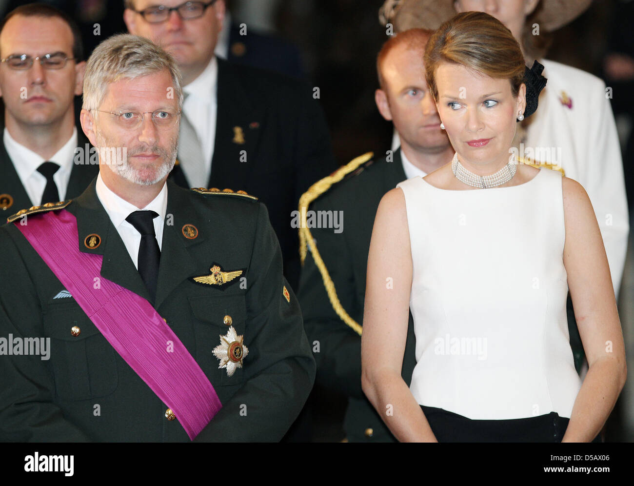 Kronprinz Philippe und Kronprinzessin Mathilde von Belgien besuchen die Te Deum-Messe in der Kathedrale am Nationalfeiertag in Brüssel, 21. Juli 2010. Foto: Patrick van Katwijk Stockfoto