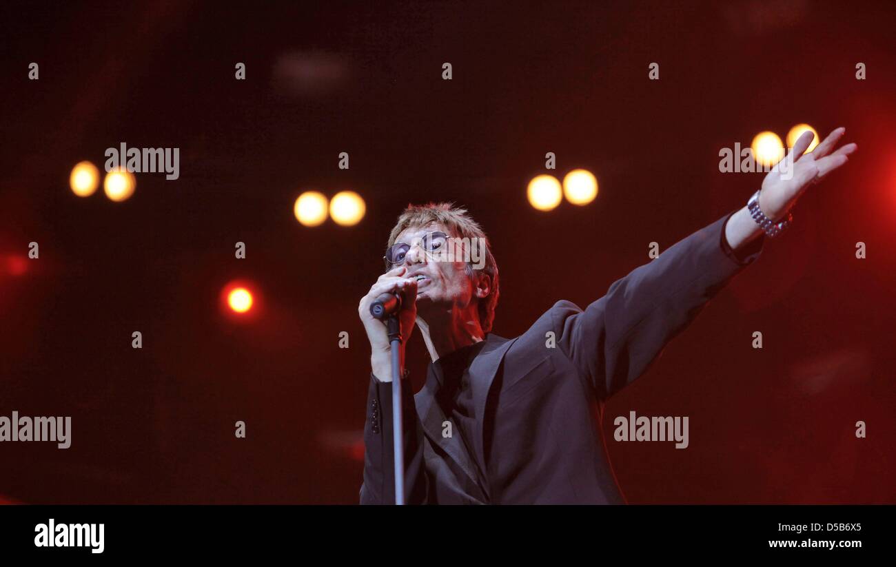 Sänger Robin Gibb führt auf dem 6. RheinlandPfalz Open AirFestival in