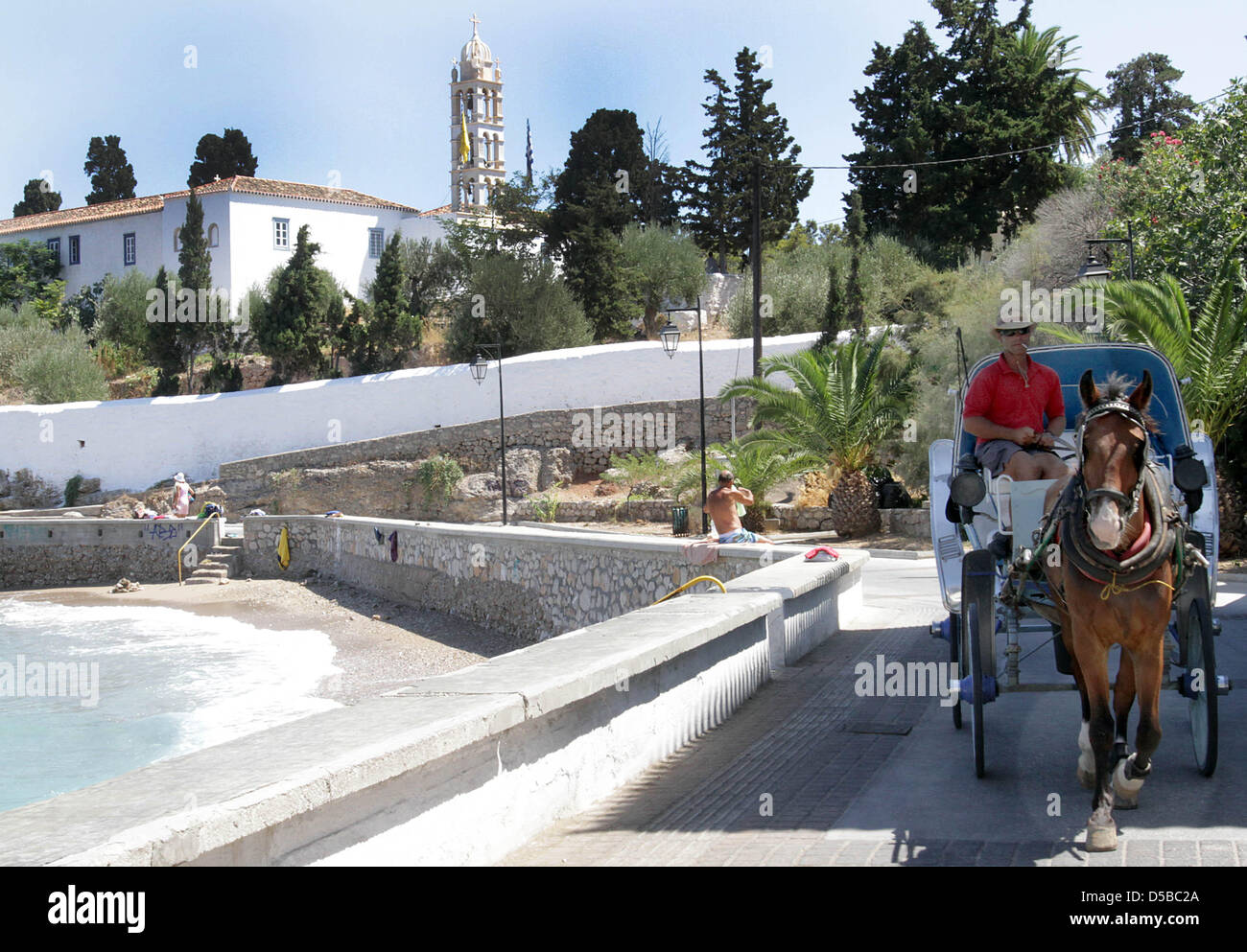 Blick auf St. Nikolaos Kathedrale auf der Insel Spetses, Griechenland, 23. August 2010. Die Hochzeit von Prinz Nicholas von Griechenland und seine Verlobte Tatiana Blatnik findet am 25 August statt. Foto: Albert Nieboer (Niederlande) Stockfoto