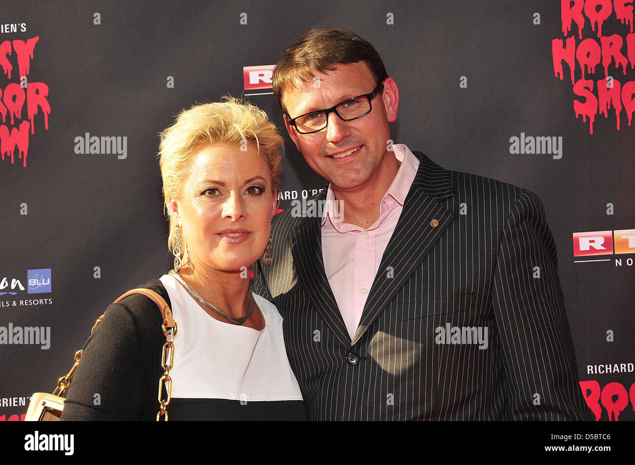 Tanja Schumann, Stefan Burmeister bei der Premiere von das musical "Rocky Horror Show". Hamburg, Deutschland - 27.07.2011. Stockfoto