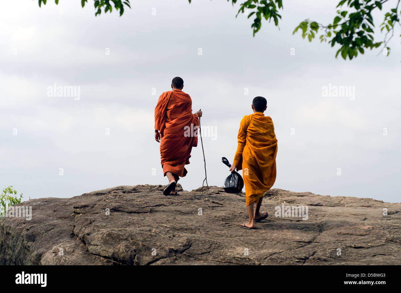 Buddhistische Mönche am Santuk Berg, Kambodscha Stockfoto