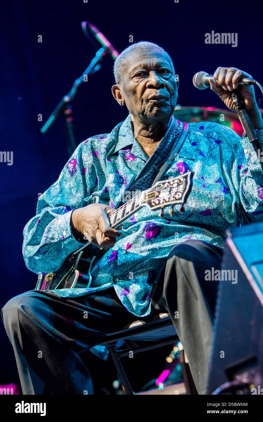 JLY 12, 2012 - die Legende des Blues, die B.B.King bei Ippodromo del Galoppo, Mailand, Italien führt Stockfoto