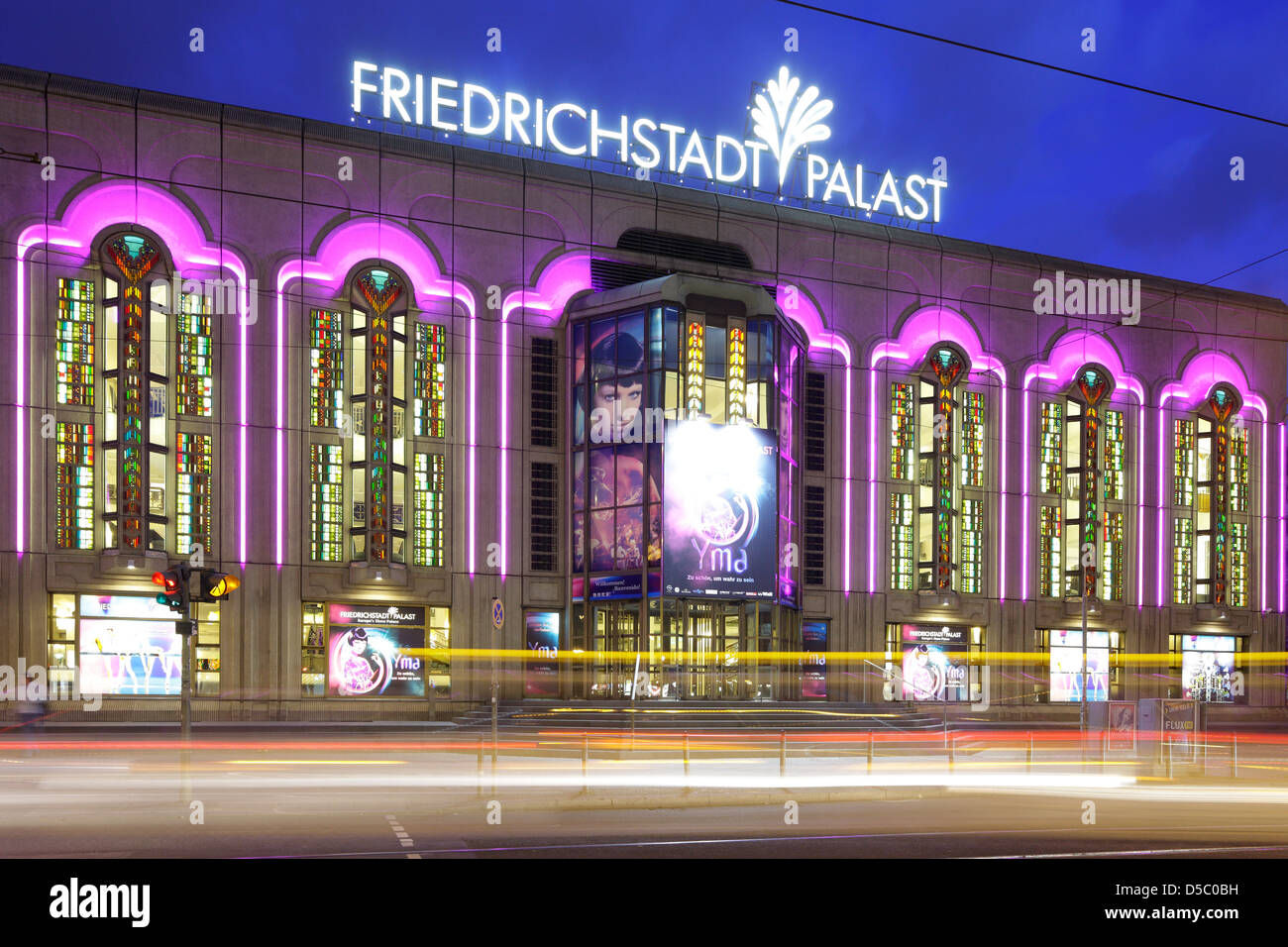 Berlin, Deutschland, Friedrichstadt-Palast in der Friedrichstraße in Berlin-Mitte Stockfoto