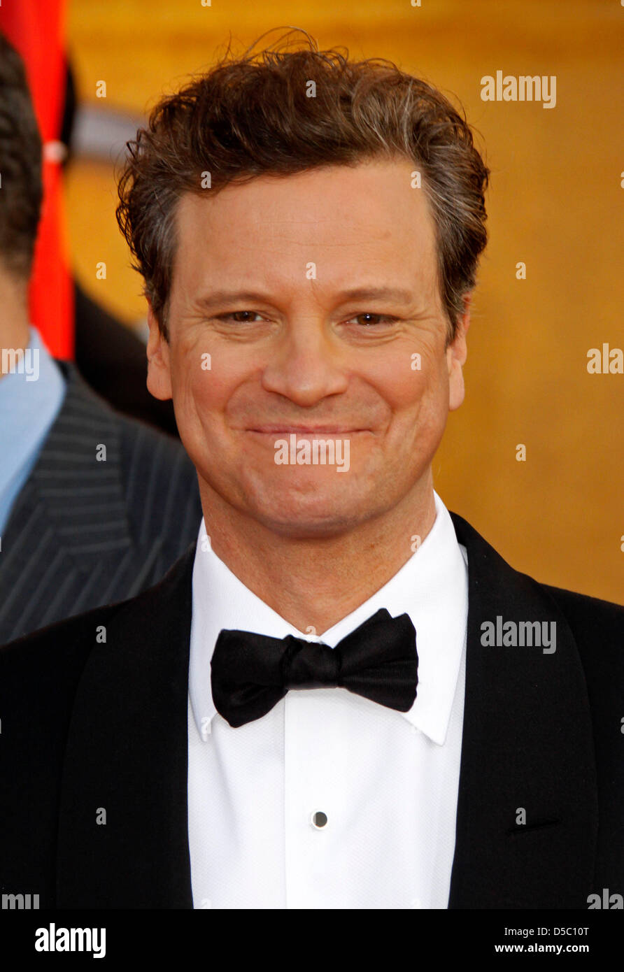 Englischer Schauspieler Colin Firth besucht die 16. jährlichen Screen Actor Guild (SAG) Awards im Shrine Auditorium in Los Angeles, Kalifornien, USA, 23. Januar 2010. Der Screen Actors Guild ehrt Spitzenleistungen in fünf Film- und acht Primetime-TV-Kategorien. Foto: Hubert Boesl Stockfoto