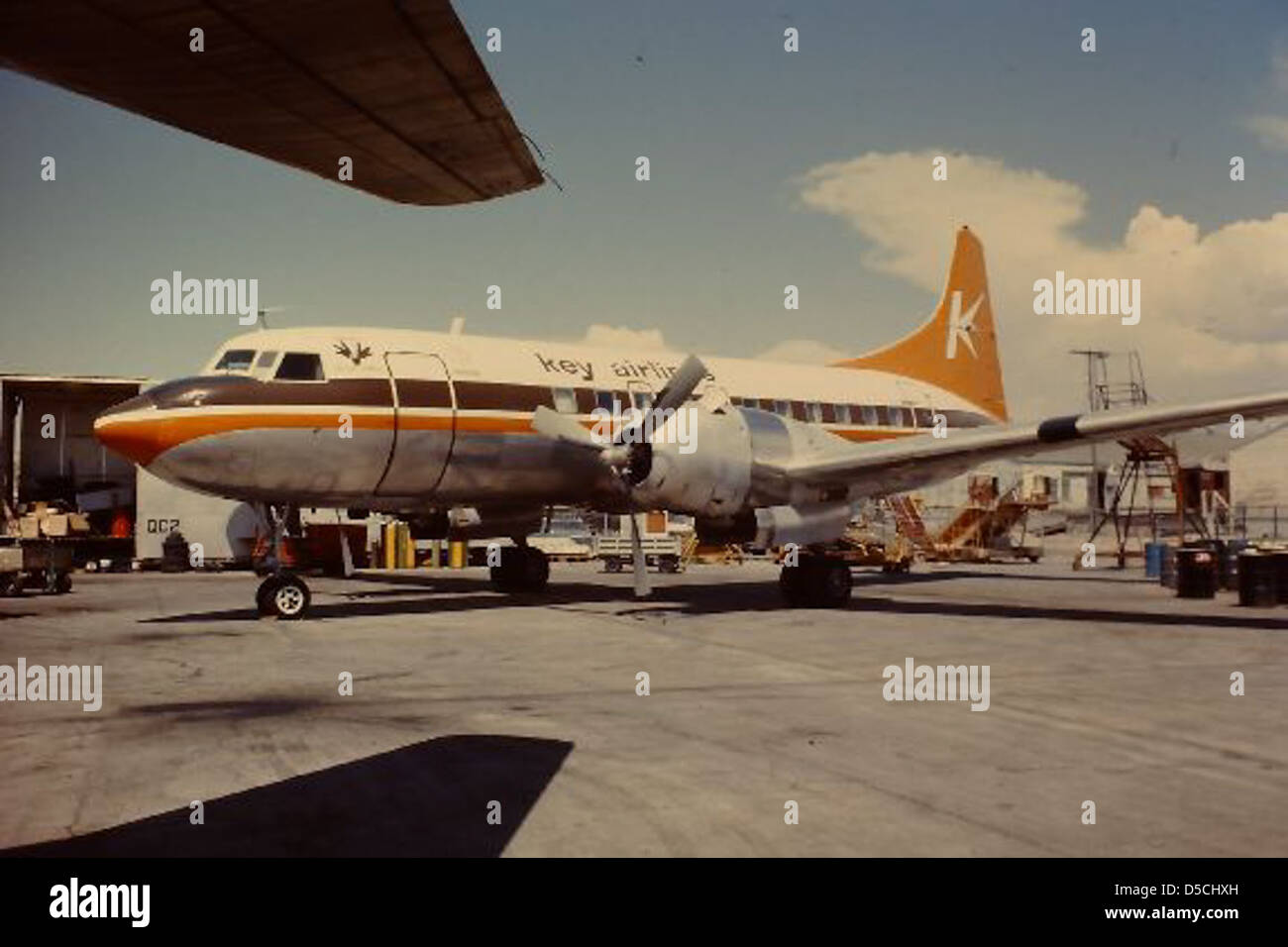 Der Convair CV-440 mit der Registrierung N29KA ist ein wichtiger Bestandteil der SDASM-Kollektion. Es ist ein historisches Flugzeug, das Mitte des 20. Jahrhunderts eine Rolle in der zivilen Luftfahrt spielte. Stockfoto