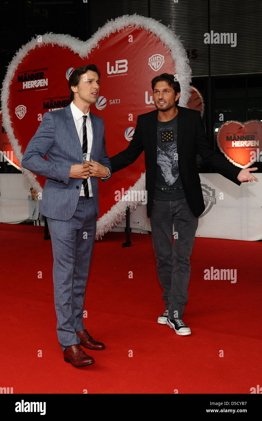 Florian David Fitz und Simon Verhoeven bei der Premiere von "Maennerherzen Und Die Ganz Ganz Grosse Liebe" im CineStar Sony Stockfoto