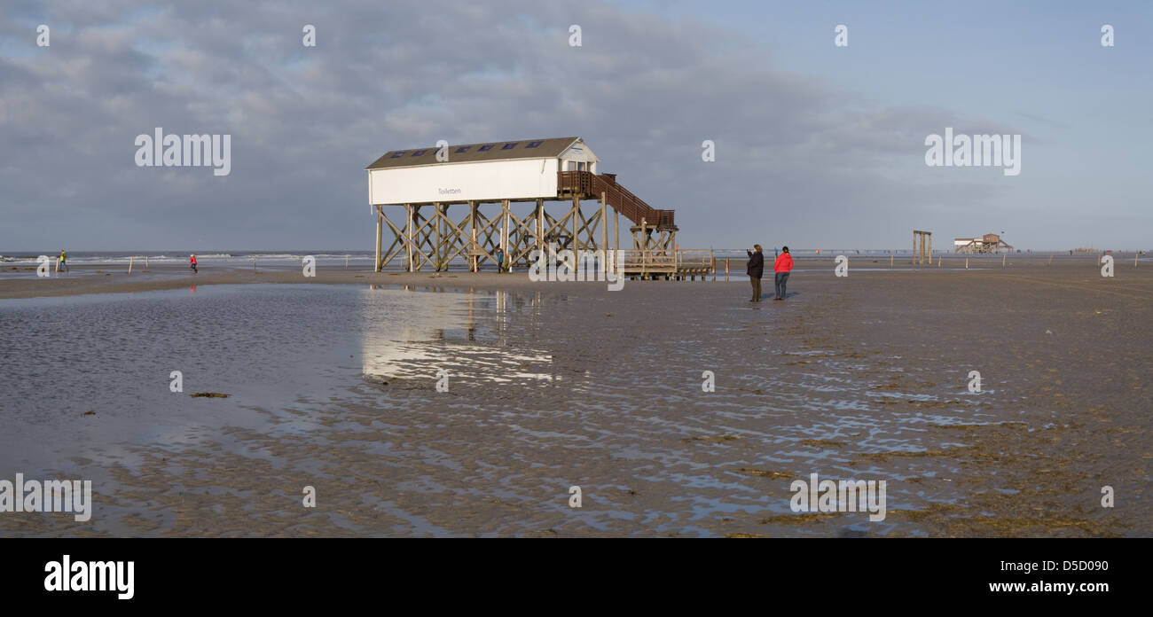 Sankt Peter-Ording, Deutschland, typische Ording Strand auf Stelzen Stockfoto