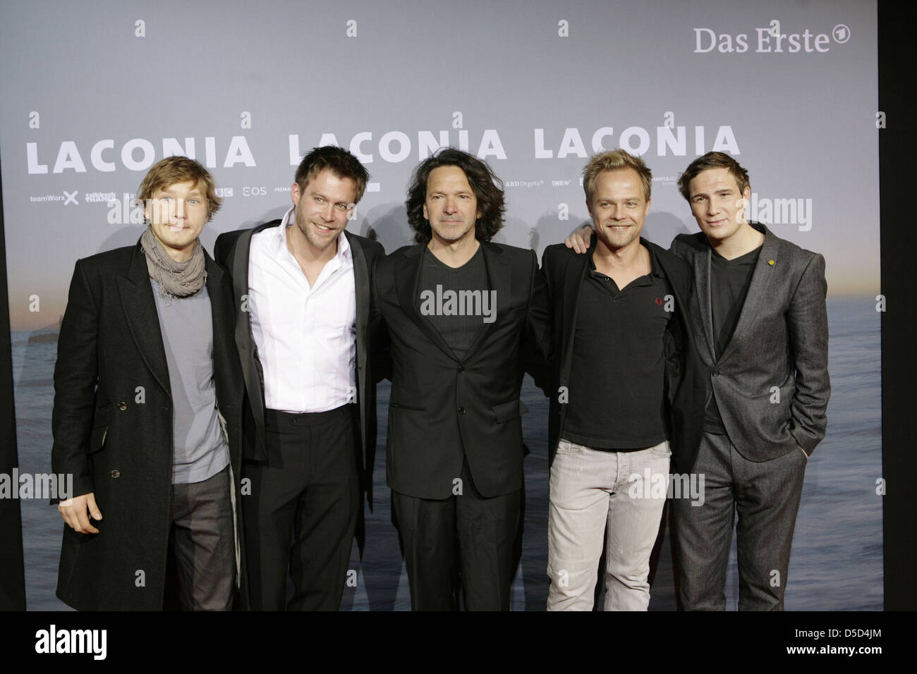 Jacob Matschenz, Ken Duken, Uwe Janson, Matthias Koeberlin, Frederick Lau bei der Premiere von "Laconia" bei Astor Filmlounge Stockfoto